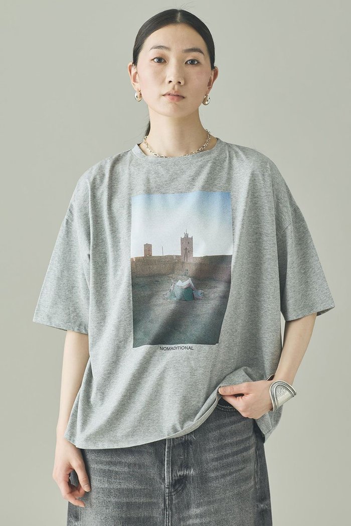 【カレンソロジー/Curensology】のノマディショナルオーバーTシャツ インテリア・キッズ・メンズ・レディースファッション・服の通販 founy(ファニー) https://founy.com/ ファッション Fashion レディースファッション Fashion for Women トップス・カットソー Cut & Sew Tops シャツ・ブラウス・オフィスカジュアル Elegant Blouses & Button-Ups ロングTシャツ・Tシャツ Longline T-Shirts & Tees カットソー・ベーシックTシャツ Cut-and-Sewn Tops / Stretch Tees & Basics シアー Sheer, See-Through ショート Short, Short Length シルク Silk, 100% Silk スリーブ Sleeve, Long Sleeve / Short Sleeve プリント Print, Printed Pattern リラックス Relax, Relaxed Fit 再入荷 Restock / Back in Stock |ID: prp329100004922666 ipo3291000000036936411