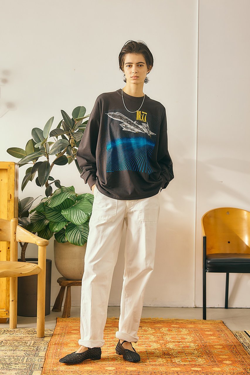 【オブラダ/Oblada】のSPACE ロングTシャツ 人気、トレンドファッション・服の通販 founy(ファニー) 　ファッション　Fashion　レディースファッション　Fashion for Women　トップス・カットソー　Cut & Sew Tops　シャツ・ブラウス・オフィスカジュアル　Elegant Blouses & Button-Ups　ロングTシャツ・Tシャツ　Longline T-Shirts & Tees　カットソー・ベーシックTシャツ　Cut-and-Sewn Tops / Stretch Tees & Basics　グラフィック　Graphic, Graphic Design　スリーブ　Sleeve, Long Sleeve / Short Sleeve　プリント　Print, Printed Pattern　ボトム　Bottoms, Lower Wear　モチーフ　Motif, Design Theme　ロング　Long, Long-Length　新作・新入荷　New Arrivals / New In　other-6|ID: prp329100004922708 ipo3291000000036936742