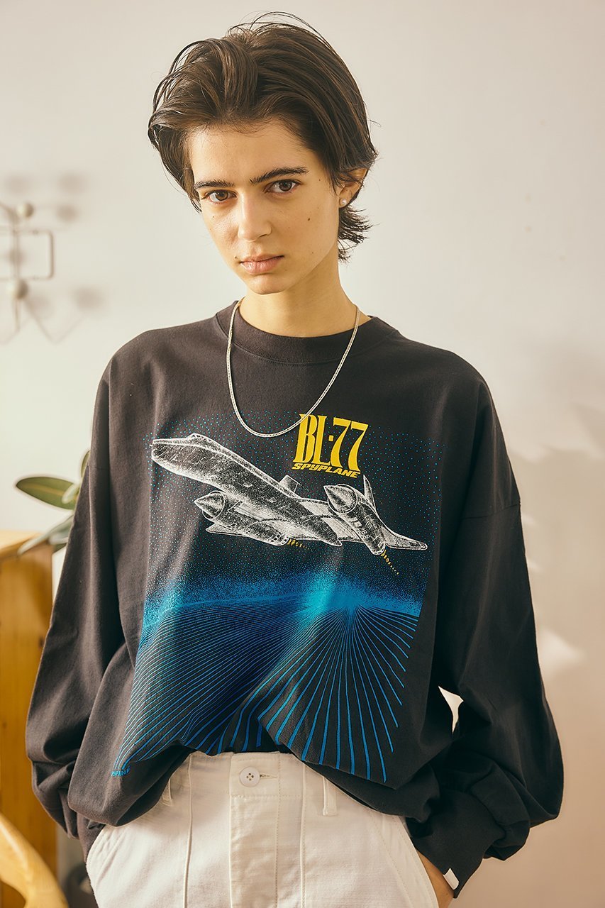 【オブラダ/Oblada】のSPACE ロングTシャツ 人気、トレンドファッション・服の通販 founy(ファニー) 　ファッション　Fashion　レディースファッション　Fashion for Women　トップス・カットソー　Cut & Sew Tops　シャツ・ブラウス・オフィスカジュアル　Elegant Blouses & Button-Ups　ロングTシャツ・Tシャツ　Longline T-Shirts & Tees　カットソー・ベーシックTシャツ　Cut-and-Sewn Tops / Stretch Tees & Basics　グラフィック　Graphic, Graphic Design　スリーブ　Sleeve, Long Sleeve / Short Sleeve　プリント　Print, Printed Pattern　ボトム　Bottoms, Lower Wear　モチーフ　Motif, Design Theme　ロング　Long, Long-Length　新作・新入荷　New Arrivals / New In　other-8|ID: prp329100004922708 ipo3291000000036936746