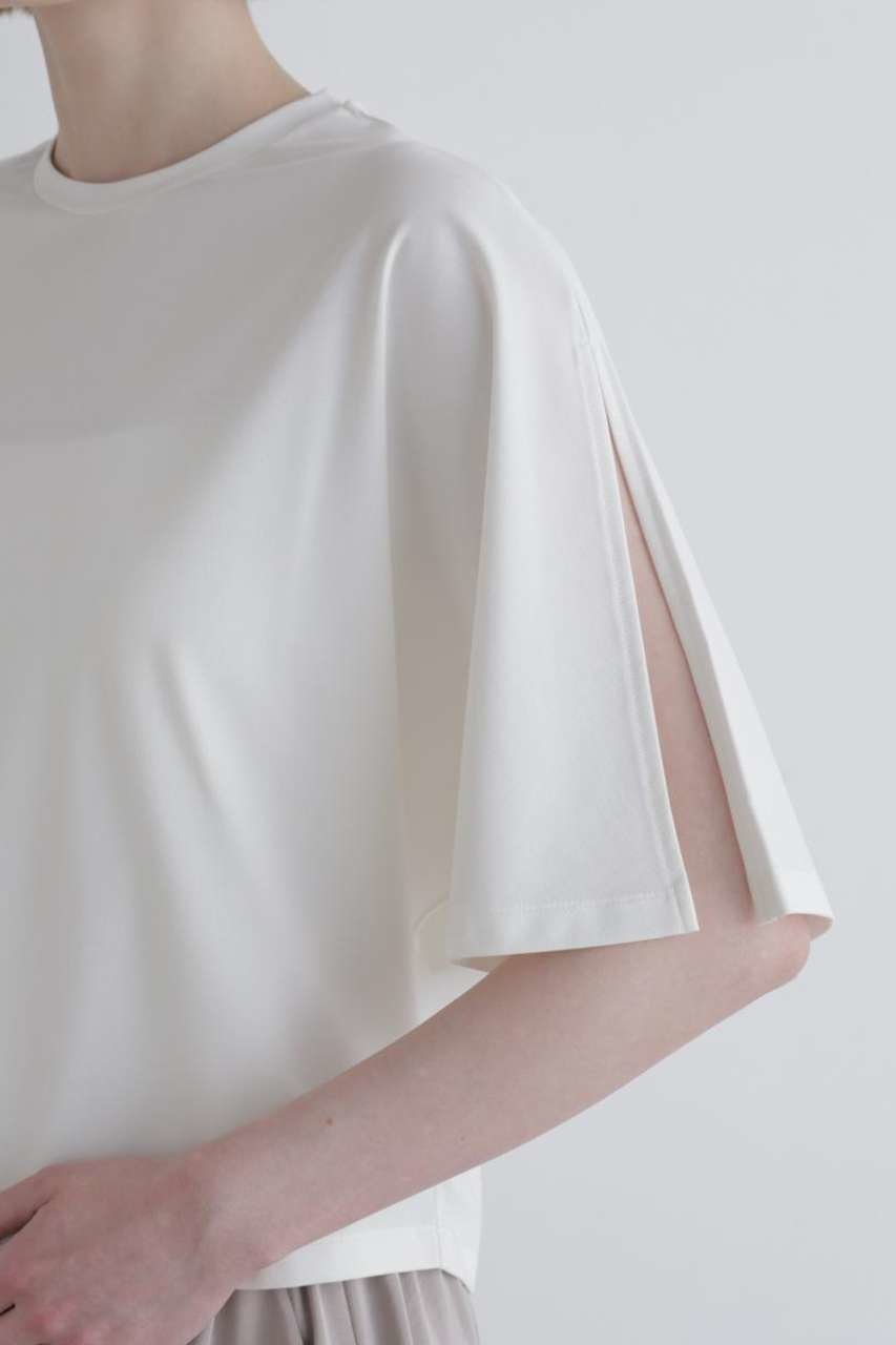 【ル フィル/LE PHIL】のスムーススリットプルオーバー 人気、トレンドファッション・服の通販 founy(ファニー) 　ファッション　Fashion　レディースファッション　Fashion for Women　トップス・カットソー　Cut & Sew Tops　シャツ・ブラウス・オフィスカジュアル　Elegant Blouses & Button-Ups　ロングTシャツ・Tシャツ　Longline T-Shirts & Tees　カジュアルプルオーバー・ニットトップス　Pullovers & Knit Tops / Casual Pullovers　カットソー・ベーシックTシャツ　Cut-and-Sewn Tops / Stretch Tees & Basics　ショート　Short, Short Length　スタンダード　Standard, Basic　スリット　Slit, Slit Detail　スリーブ　Sleeve, Long Sleeve / Short Sleeve　テーパード　Tapered, Tapered Pants　エレガント 上品　Elegant　新作・新入荷　New Arrivals / New In　other-7|ID: prp329100004922818 ipo3291000000036937747