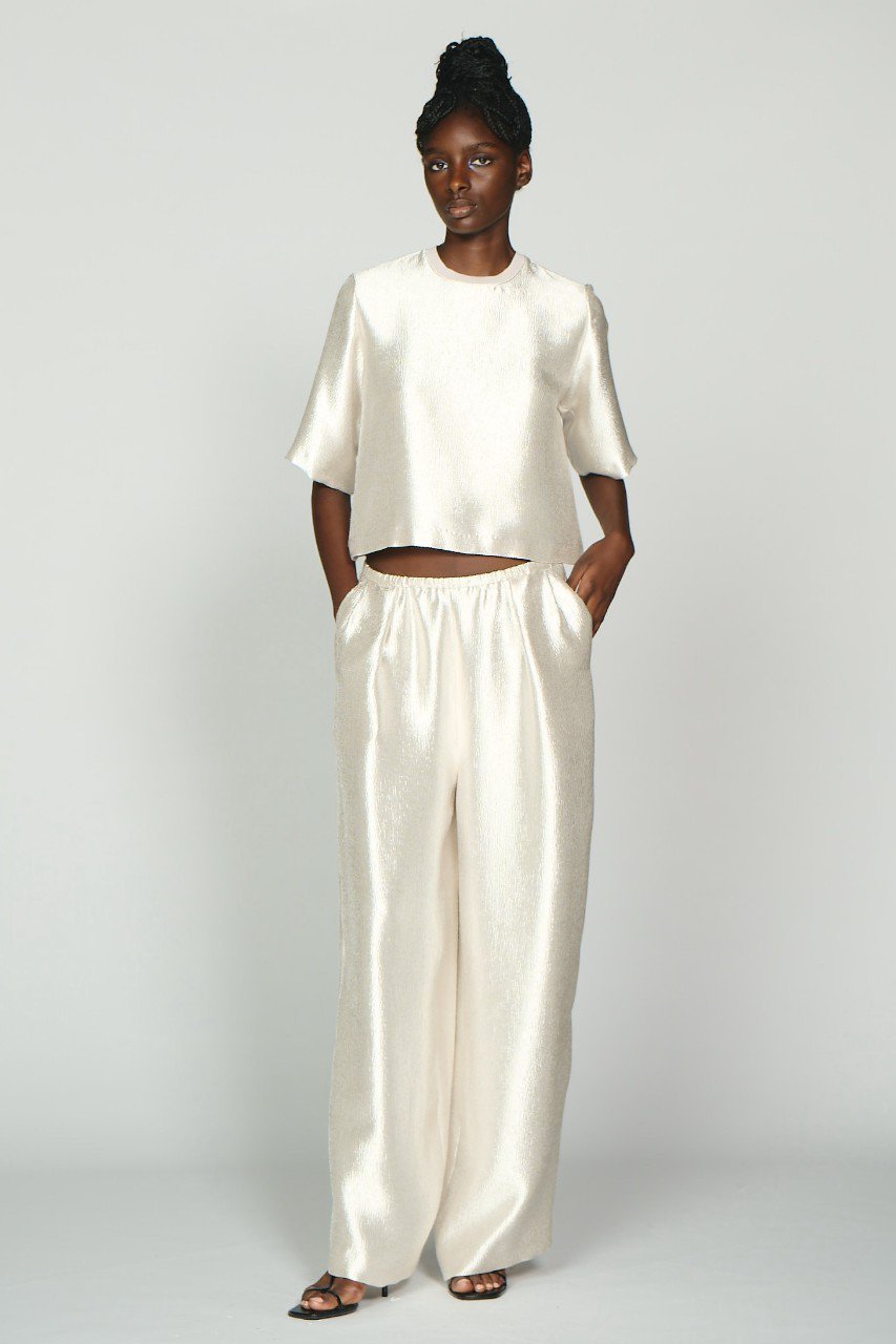 【オスロー/OSLOW】のシャイニーブライトントップス 人気、トレンドファッション・服の通販 founy(ファニー) 　ファッション　Fashion　レディースファッション　Fashion for Women　トップス・カットソー　Cut & Sew Tops　シャツ・ブラウス・オフィスカジュアル　Elegant Blouses & Button-Ups　ショート　Short, Short Length　スリーブ　Sleeve, Long Sleeve / Short Sleeve　フェミニン　Feminine, Girly　マニッシュ　Mannish, Boyish　新作・新入荷　New Arrivals / New In　other-6|ID: prp329100004923014 ipo3291000000036939414