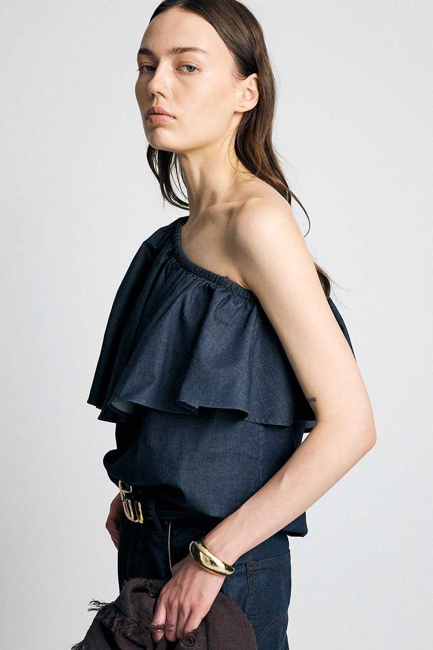 【ブリル/BRILL】のデニムワンショルプルオーバー 人気、トレンドファッション・服の通販 founy(ファニー) 　ファッション　Fashion　レディースファッション　Fashion for Women　トップス・カットソー　Cut & Sew Tops　シャツ・ブラウス・オフィスカジュアル　Elegant Blouses & Button-Ups　カジュアルプルオーバー・ニットトップス　Pullovers & Knit Tops / Casual Pullovers　ギャザー　Gathered, Ruffled　ショルダー　Shoulder, Shoulder Strap　ショート　Short, Short Length　スリーブ　Sleeve, Long Sleeve / Short Sleeve　フレア　Flare, Flared　新作・新入荷　New Arrivals / New In　other-2|ID: prp329100004923186 ipo3291000000036940845