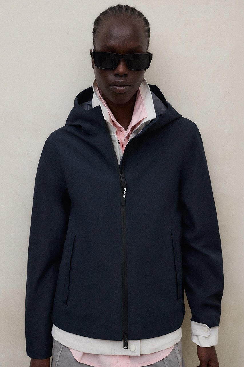 【エコアルフ/ECOALF】のVENIS ジャケット / VENIS JACKET WOMAN インテリア・キッズ・メンズ・レディースファッション・服の通販 founy(ファニー) 　ファッション　Fashion　レディースファッション　Fashion for Women　アウター　Coat / Outerwear Collection　レディースジャケット・軽アウター　Jackets　ブルゾンジャケット・スポーティアウター　Blouson Jackets　コーティング　Coating, Coated Finish　ジャケット　Jacket, Outerwear　スマート　Smart, Elegant　ブルゾン　Blouson, Bomber Jacket　新作・新入荷　New Arrivals / New In　軽量　Lightweight, Ultra Light　ネイビー|ID: prp329100004923287 ipo3291000000036941786