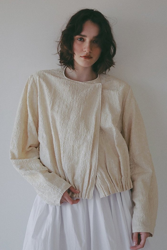 【エトレトウキョウ/ETRE TOKYO】のコットンジャガードライトブルゾン インテリア・キッズ・メンズ・レディースファッション・服の通販 founy(ファニー) https://founy.com/ ファッション Fashion レディースファッション Fashion for Women アウター Coat / Outerwear Collection レディースジャケット・軽アウター Jackets ブルゾンジャケット・スポーティアウター Blouson Jackets ジャカード／ジャガード Jacquard, Woven Pattern ジャケット Jacket, Outerwear セットアップ Set-Up, Coordinated Outfit フォルム Silhouette, Form フロント Front, Front Design ブルゾン Blouson, Bomber Jacket おすすめ Recommended / Our Picks 新作・新入荷 New Arrivals / New In |ID: prp329100004923330 ipo3291000000036942179