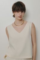 【アルアバイル/allureville】のダブルクロスショートVネックプルオーバー 人気、トレンドファッション・服の通販 founy(ファニー) ファッション Fashion レディースファッション Fashion for Women トップス・カットソー Cut & Sew Tops キャミソール&ノースリーブ Camisoles & Sleeveless Tops シャツ・ブラウス・オフィスカジュアル Elegant Blouses & Button-Ups カジュアルプルオーバー・ニットトップス Pullovers & Knit Tops / Casual Pullovers Vネックトップス V-Neck Tops / V-Cut Neckline Shirts セットアップ Set-Up, Coordinated Outfit ドレープ Drape, Draping Fabric ノースリーブ Sleeveless, No-Sleeve バランス Balance, Style Balance ボックス Boxy, Box Shape |ID:prp329100004924523