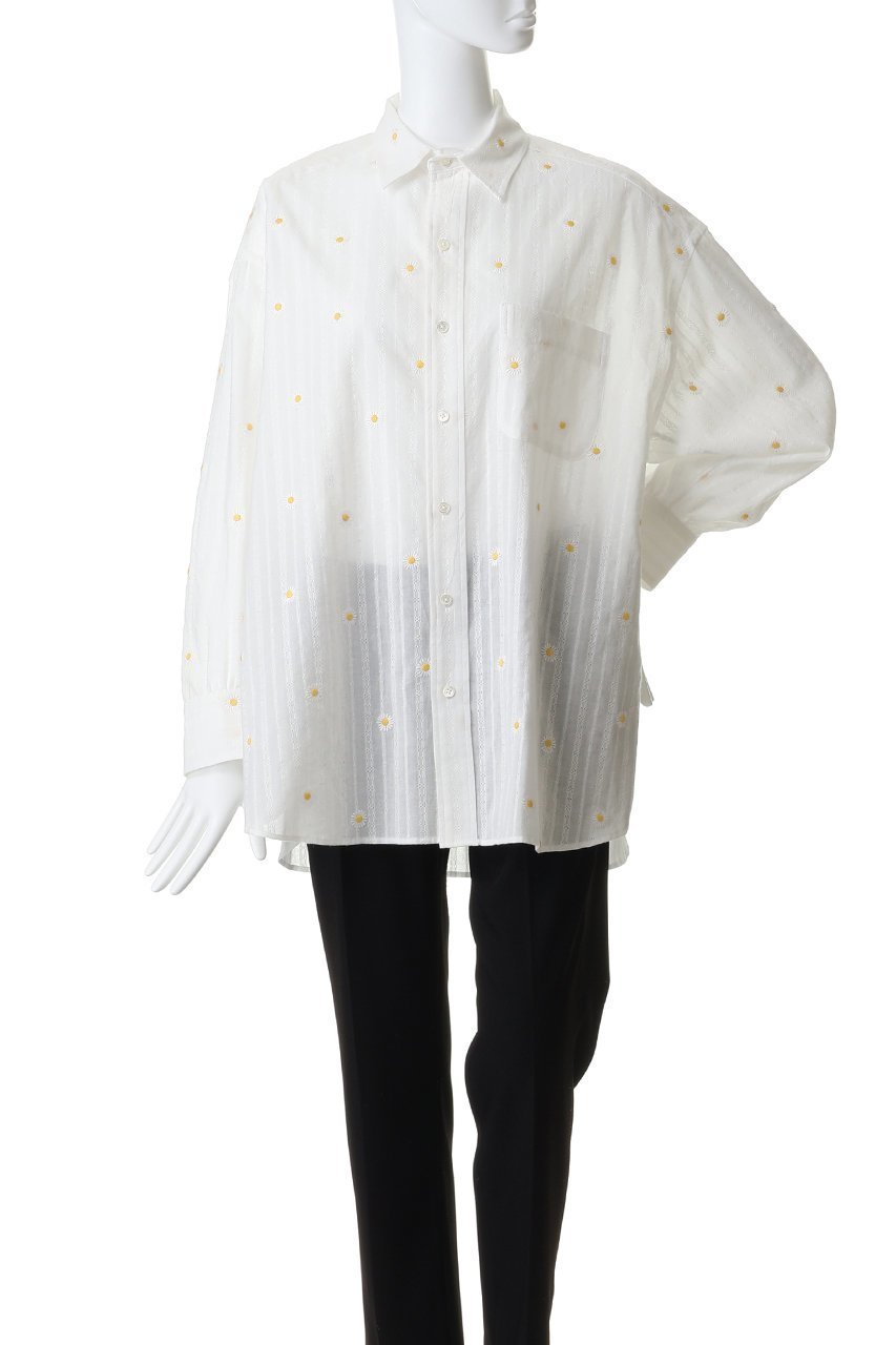 【クチュールドアダム/COUTURE D'ADAM】のマーガレット刺繍ビッグシャツ 人気、トレンドファッション・服の通販 founy(ファニー) 　ファッション　Fashion　レディースファッション　Fashion for Women　トップス・カットソー　Cut & Sew Tops　シャツ・ブラウス・オフィスカジュアル　Elegant Blouses & Button-Ups　なめらか　Smooth, Silky Texture　スラックス　Slacks, Dress Pants　スリーブ　Sleeve, Long Sleeve / Short Sleeve　デニム　Denim, Jeans Material　ビッグ　Big, Oversized　マーガレット　Marguerite, Daisy Pattern　リラックス　Relax, Relaxed Fit　ロング　Long, Long-Length　ワイド　Wide, Wide Fit　エレガント 上品　Elegant　再入荷　Restock / Back in Stock　other-2|ID: prp329100004924790 ipo3291000000036953370