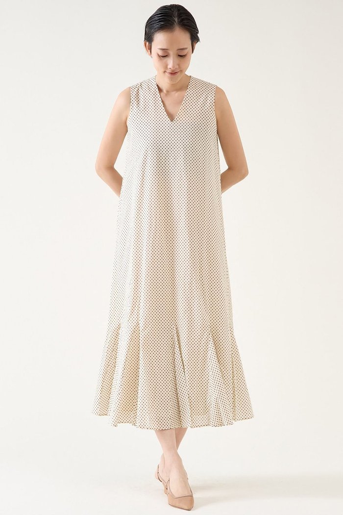 【マルティニーク/martinique】の《別注》【MARIHA】夏の月影のドレス ノースリーブ Polka Dot Ecru インテリア・キッズ・メンズ・レディースファッション・服の通販 founy(ファニー) https://founy.com/ ファッション Fashion レディースファッション Fashion for Women ワンピース Dresses フォーマル・パーティードレス・結婚式用ドレス Elegant & Casual Dresses チュニック Tunic Tops & Dresses インド Indian Textile エレガント 上品 Elegant チュニック Tunic, Long Top ドット Polka Dot, Dot Pattern ドレス Dress, One-Piece ノースリーブ Sleeveless, No-Sleeve バランス Balance, Style Balance 別注 Limited Edition, Custom Order ロング Long, Long-Length 夏 Summer |ID: prp329100004924929 ipo3291000000036954461