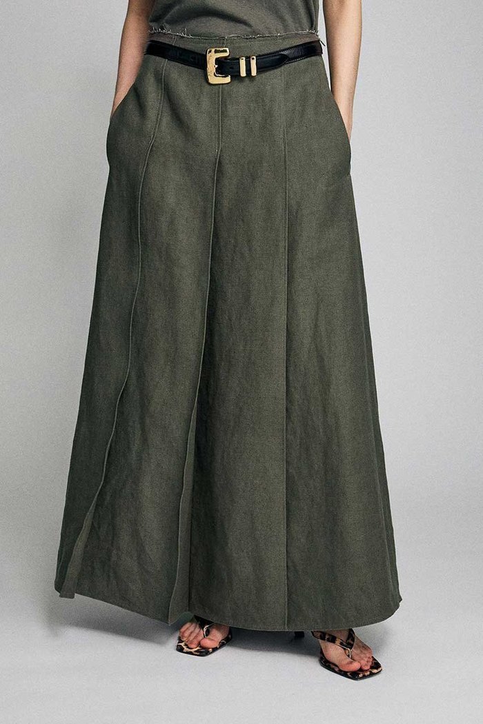 【ブリル/BRILL】のHEMP BIG プリーツスカート インテリア・キッズ・メンズ・レディースファッション・服の通販 founy(ファニー) https://founy.com/ ファッション Fashion レディースファッション Fashion for Women スカート Skirts プリーツスカート / 上品フェミニンスタイル Pleated Skirts ロングスカート Long Skirts / Maxi & Midi Skirts オックス Oxford Fabric スリット Slit, Slit Detail バランス Balance, Style Balance プリーツ Pleats, Pleated ボトム Bottoms, Lower Wear ロング Long, Long-Length 再入荷 Restock / Back in Stock |ID: prp329100004924982 ipo3291000000036954965