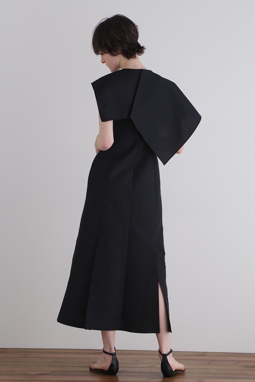 【ル フィル/LE PHIL】のタイルジャカードワンピース 人気、トレンドファッション・服の通販 founy(ファニー) 　ファッション　Fashion　レディースファッション　Fashion for Women　ワンピース　Dresses　チュニック　Tunic Tops & Dresses　アシンメトリー　Asymmetrical Style　ジャカード／ジャガード　Jacquard, Woven Pattern　スタンダード　Standard, Basic　スリット　Slit, Slit Detail　チュニック　Tunic, Long Top　フィット　Fit, Slim Fit　モチーフ　Motif, Design Theme　ロング　Long, Long-Length　other-4|ID: prp329100004925065 ipo3291000000036955826