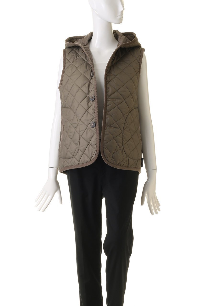 【ラベンハム/lavenham】のBARTON 22 ベスト 人気、トレンドファッション・服の通販 founy(ファニー) 　ファッション　Fashion　レディースファッション　Fashion for Women　アウター　Coat / Outerwear Collection　レディースジャケット・軽アウター　Jackets　キルト　Quilt, Quilted Fabric　ジャケット　Jacket, Outerwear　フェミニン　Feminine, Girly　フロント　Front, Front Design　ベスト　Vest, Waistcoat　リュクス　Luxury, Elegant, High-End, Chic　定番　Standard, Basic Item　other-7|ID: prp329100004925158 ipo3291000000036957367