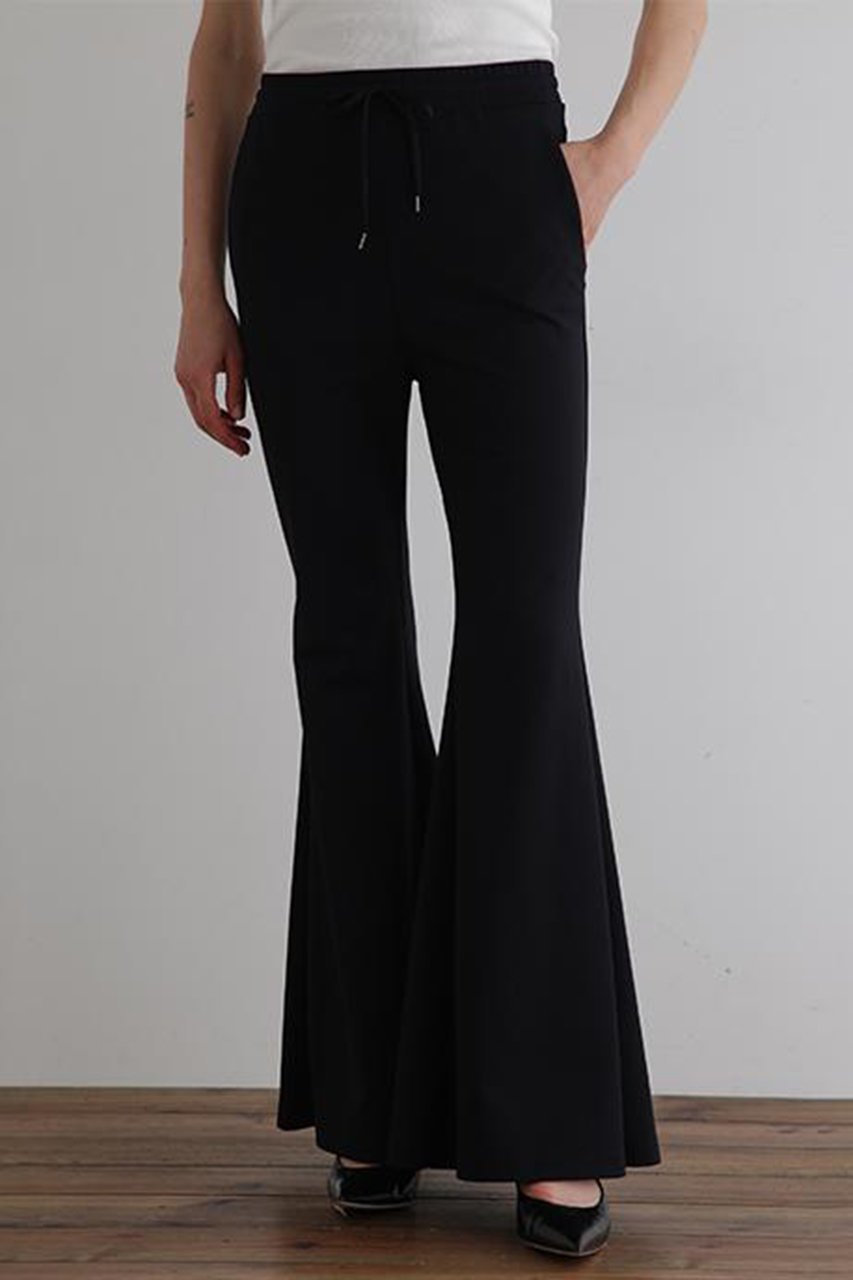 【ル フィル/LE PHIL】のハイストレッチ裏起毛フレアパンツ 人気、トレンドファッション・服の通販 founy(ファニー) 　ファッション　Fashion　レディースファッション　Fashion for Women　パンツ　Pants & Trousers　なめらか　Smooth, Silky Texture　コンパクト　Compact, Small Size　ストレッチ　Stretch, Stretchy Fabric　バランス　Balance, Style Balance　フィット　Fit, Slim Fit　フレア　Flare, Flared　other-7|ID: prp329100004925167 ipo3291000000036957646