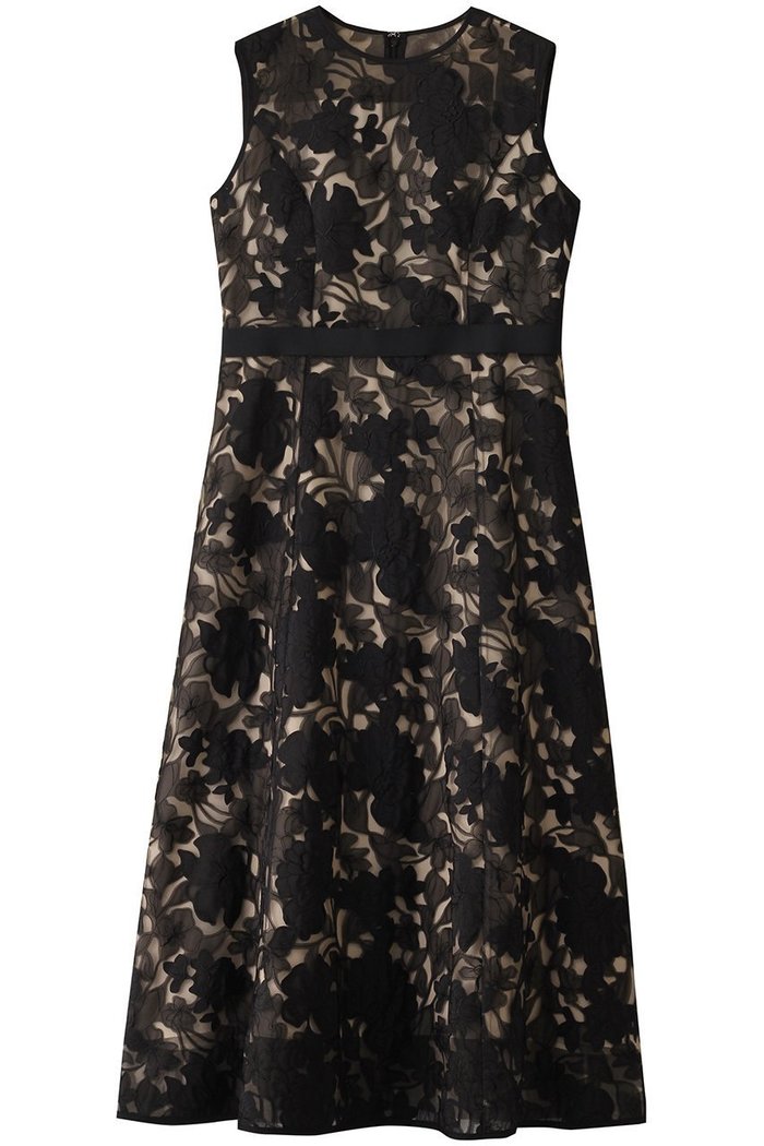 【アナイ/ANAYI】のフラワーエンブロイダリーフレアワンピース インテリア・キッズ・メンズ・レディースファッション・服の通販 founy(ファニー) https://founy.com/ ファッション Fashion レディースファッション Fashion for Women ワンピース Dresses チュニック Tunic Tops & Dresses シフォン Chiffon, Lightweight Fabric タフタ Taffeta, Structured Fabric チュニック Tunic, Long Top チュール Tulip, Tulip Motif フィット Fit, Slim Fit フラワー Flower, Floral モチーフ Motif, Design Theme ヨーク Yoke, Yoke Design ロング Long, Long-Length |ID: prp329100004925207 ipo3291000000036958205