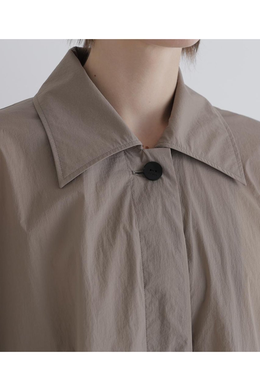 【ル フィル/LE PHIL】のドライナイロンジャケット 人気、トレンドファッション・服の通販 founy(ファニー) 　ファッション　Fashion　レディースファッション　Fashion for Women　アウター　Coat / Outerwear Collection　レディースジャケット・軽アウター　Jackets　コンパクト　Compact, Small Size　シンプル　Simple, Minimal　ジャケット　Jacket, Outerwear　スタンダード　Standard, Basic　ストレッチ　Stretch, Stretchy Fabric　タフタ　Taffeta, Structured Fabric　ドローコード　Drawcord, Drawstring Cord　バランス　Balance, Style Balance　フロント　Front, Front Design　ブルゾン　Blouson, Bomber Jacket　ヨーク　Yoke, Yoke Design　other-8|ID: prp329100004925228 ipo3291000000036958622