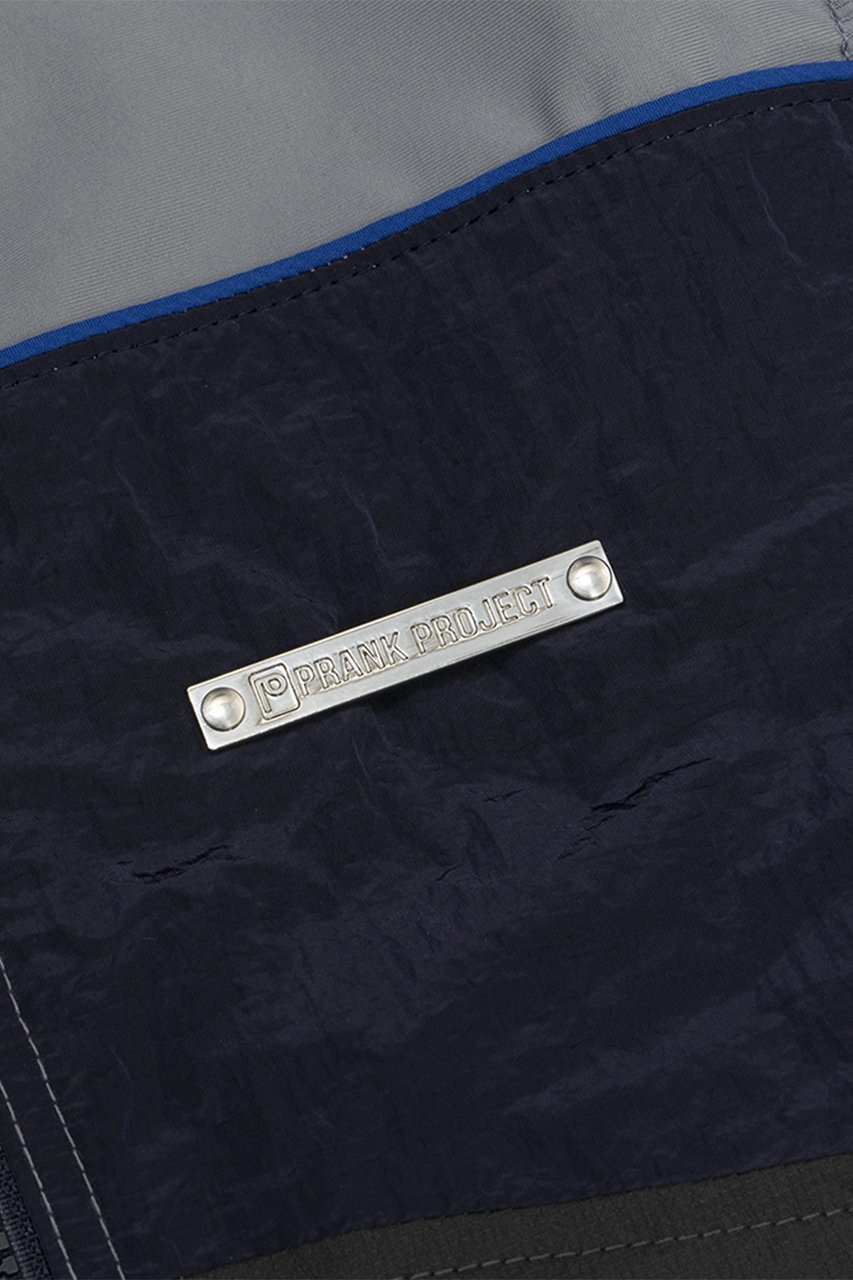 【プランク プロジェクト/PRANK PROJECT】のモトクロスノースリーブトップ / Motocross Sleeveless Top 人気、トレンドファッション・服の通販 founy(ファニー) 　ファッション　Fashion　レディースファッション　Fashion for Women　トップス・カットソー　Cut & Sew Tops　キャミソール&ノースリーブ　Camisoles & Sleeveless Tops　シャツ・ブラウス・オフィスカジュアル　Elegant Blouses & Button-Ups　おすすめ　Recommended / Our Picks　コンパクト　Compact, Small Size　シルバー　Silver, Metallic Silver　スポーティ　Sporty, Casual Athletic　ソックス　Socks, Hosiery　タフタ　Taffeta, Structured Fabric　トレンド　Trend, Trending Now　ノースリーブ　Sleeveless, No-Sleeve　プレート　Plate, Dish　ボトム　Bottoms, Lower Wear　ミニスカート　Mini Skirt, Short Skirt　メッシュ　Mesh, Net Fabric　ワイド　Wide, Wide Fit　水着　Swimsuit, Swimwear　other-3|ID: prp329100004925240 ipo3291000000036958737