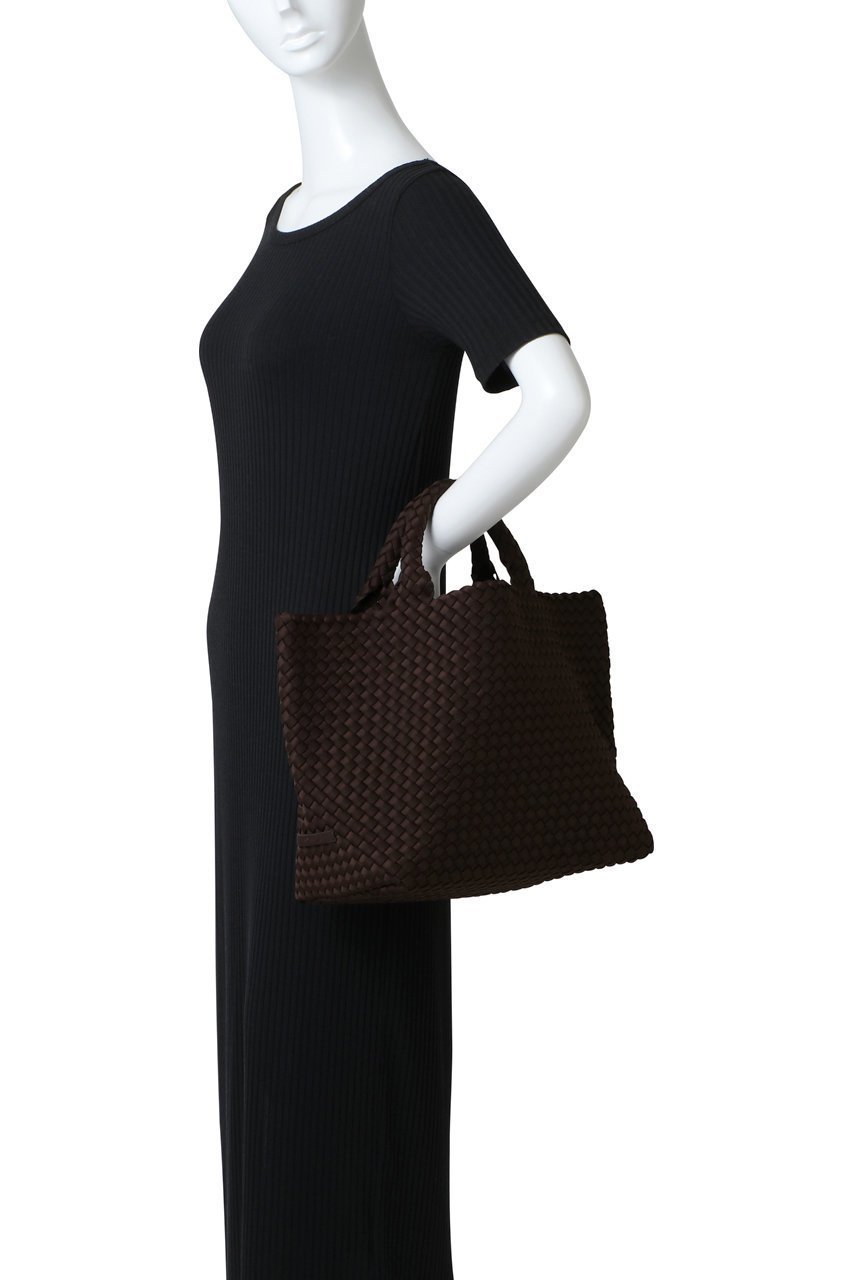 【マルティニーク/martinique】の【NAGHEDI】St Barths Medium トート 人気、トレンドファッション・服の通販 founy(ファニー) 　ファッション　Fashion　レディースファッション　Fashion for Women　バッグ　Bags　スクエア　Square, Square Shape　スタイリッシュ　Stylish, Fashionable　ニューヨーク　New York, NYC Style　フォルム　Silhouette, Form　定番　Standard, Basic Item　other-2|ID: prp329100004926536 ipo3291000000036966030