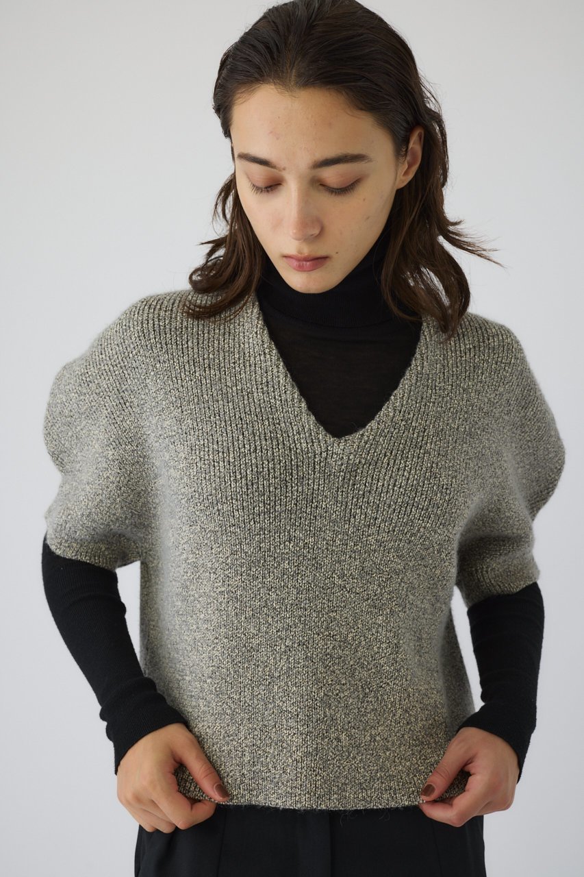 【リムアーク/RIM.ARK】のRound knit vest tops/ニット 人気、トレンドファッション・服の通販 founy(ファニー) 　ファッション　Fashion　レディースファッション　Fashion for Women　トップス・カットソー　Cut & Sew Tops　ニット　Knit Tops & Sweaters　ベスト&ジレ / 重ね着スタイル　Vests & Gilets　カジュアルプルオーバー・ニットトップス　Pullovers & Knit Tops / Casual Pullovers　おすすめ　Recommended / Our Picks　フォルム　Silhouette, Form　ベスト　Vest, Waistcoat　ラウンド　Round, Round Neck　ラグジュアリー　Luxury, Elegant　other-4|ID: prp329100004926587 ipo3291000000036966421