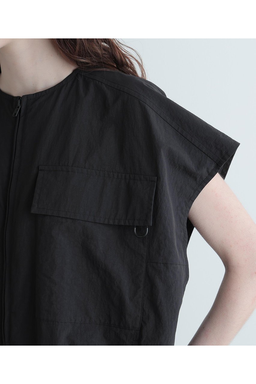 【ル フィル/LE PHIL】の《LE PHIL SPORTS》ライトシェルタフタノースリーブジャケット 人気、トレンドファッション・服の通販 founy(ファニー) 　ファッション　Fashion　レディースファッション　Fashion for Women　アウター　Coat / Outerwear Collection　レディースジャケット・軽アウター　Jackets　ジャケット　Jacket, Outerwear　スタンダード　Standard, Basic　スリーブ　Sleeve, Long Sleeve / Short Sleeve　テーパード　Tapered, Tapered Pants　フレンチ　French, French Style　ポケット　Pocket, Pocket Detail　レギンス　Leggings, Stretch Pants　other-8|ID: prp329100004926639 ipo3291000000036966825