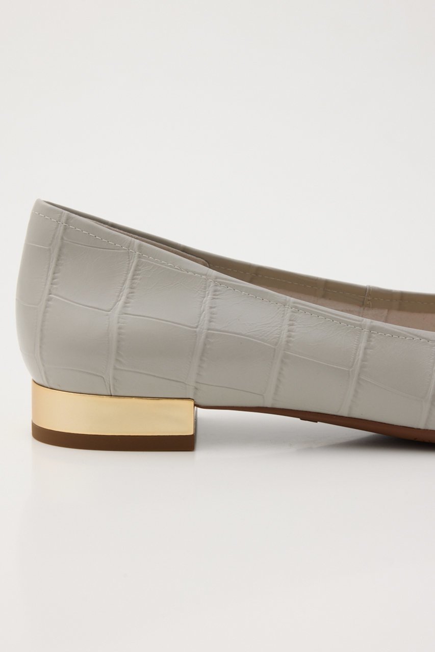 【スタッカート/STACCATO】のシヌアエンボスフラット 人気、トレンドファッション・服の通販 founy(ファニー) 　ファッション　Fashion　レディースファッション　Fashion for Women　クラシカル　Classical, Vintage-Inspired　シューズ　Shoes, Footwear　スタイリッシュ　Stylish, Fashionable　フォルム　Silhouette, Form　フラット　Flat, Flat Shoes　other-5|ID: prp329100004926677 ipo3291000000036967115