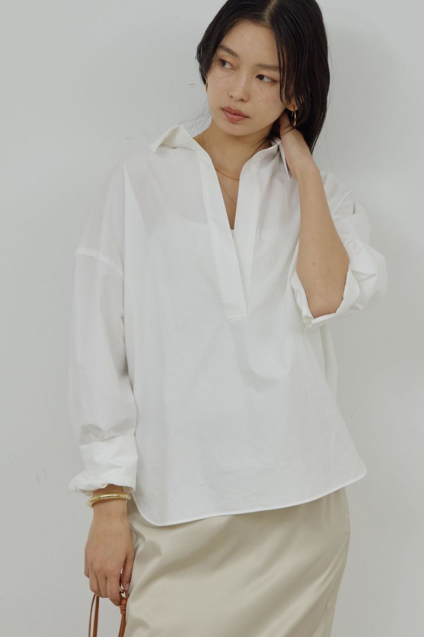 【ガリャルダガランテ/GALLARDAGALANTE】のスキッパーシャツ インテリア・キッズ・メンズ・レディースファッション・服の通販 founy(ファニー) 　ファッション　Fashion　レディースファッション　Fashion for Women　トップス・カットソー　Cut & Sew Tops　シャツ・ブラウス・オフィスカジュアル　Elegant Blouses & Button-Ups　スキッパー　Skipper, Open Collar　スリーブ　Sleeve, Long Sleeve / Short Sleeve　ボトム　Bottoms, Lower Wear　ロング　Long, Long-Length　オフホワイト|ID: prp329100004926840 ipo3291000000036968261