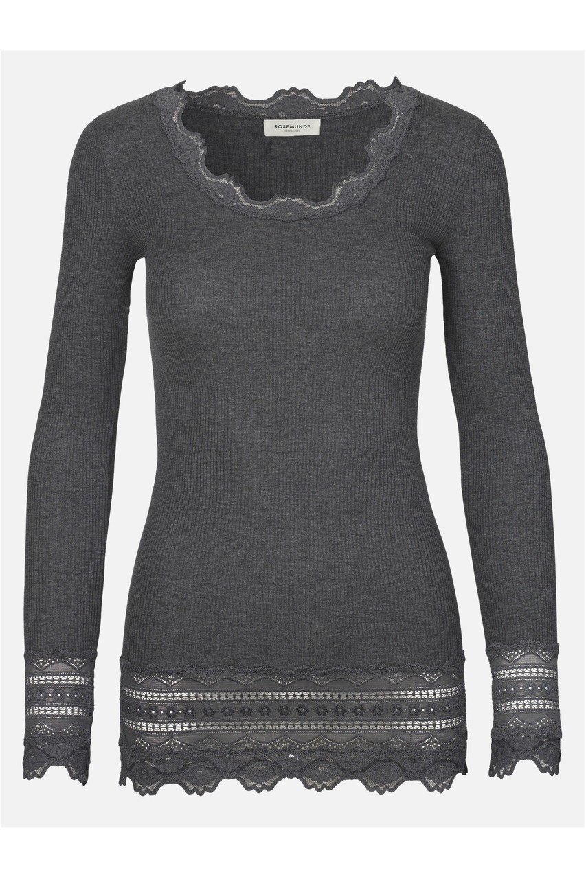 【ロサムンド/ROSEMUNDE】のレース付き プルオーバー シルクコットン インテリア・キッズ・メンズ・レディースファッション・服の通販 founy(ファニー) 　ファッション　Fashion　レディースファッション　Fashion for Women　下着・ランジェリー　Lingerie & Intimates　その他ランジェリー・インナーアイテム　Other Lingerie / Intimates　トップス・カットソー　Cut & Sew Tops　インナー　Innerwear　エレガント 上品　Elegant　シルク　Silk, 100% Silk　フィット　Fit, Slim Fit　フェミニン　Feminine, Girly　フリル　Frill, Ruffle　ホールガーメント　WholeGarment, Seamless Knit　ランジェリー　Lingerie, Intimate Wear　レース　Lace, Lace Fabric　冬　Winter / This Winter　夏　Summer　長袖　Long Sleeve, Full Sleeve　ダークグレーメランジュ|ID: prp329100004926924 ipo3291000000036969037