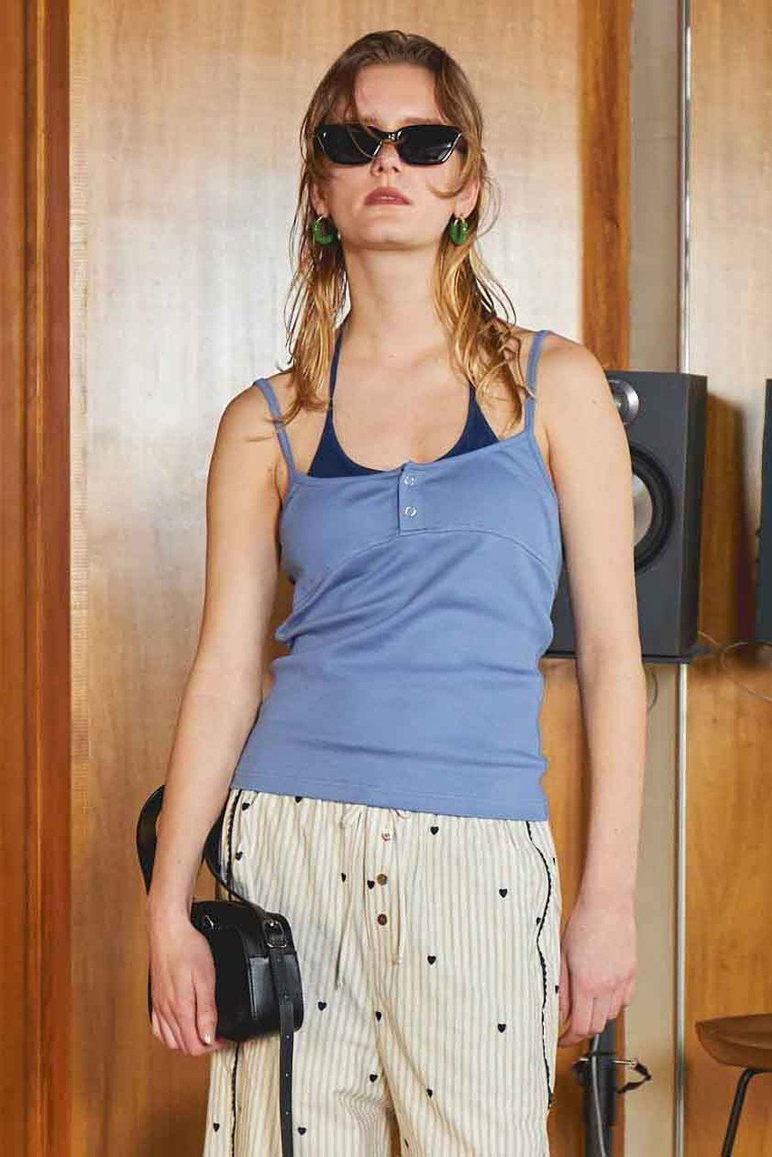 【メゾンスペシャル/MAISON SPECIAL】のHenley Neck Layered Camisole/ヘンリーネックレイヤードキャミソール 人気、トレンドファッション・服の通販 founy(ファニー) 　ファッション　Fashion　レディースファッション　Fashion for Women　トップス・カットソー　Cut & Sew Tops　キャミソール&ノースリーブ　Camisoles & Sleeveless Tops　シャツ・ブラウス・オフィスカジュアル　Elegant Blouses & Button-Ups　ロングTシャツ・Tシャツ　Longline T-Shirts & Tees　カットソー・ベーシックTシャツ　Cut-and-Sewn Tops / Stretch Tees & Basics　カットソー　Cut and Sewn Top　キャミソール　Camisole, Spaghetti Strap Top　タンク　Tank Top, Sleeveless Top　タートルネック　Turtleneck, High Neck　トレンド　Trend, Trending Now　フィット　Fit, Slim Fit　フェミニン　Feminine, Girly　other-7|ID: prp329100004926960 ipo3291000000036969430