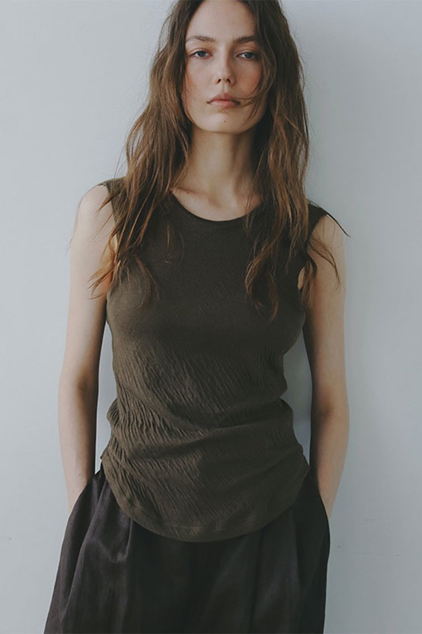 【エトレトウキョウ/ETRE TOKYO】のダブルクロススリーブレスカップインプルオーバー 人気、トレンドファッション・服の通販 founy(ファニー) 　ファッション　Fashion　レディースファッション　Fashion for Women　トップス・カットソー　Cut & Sew Tops　キャミソール&ノースリーブ　Camisoles & Sleeveless Tops　シャツ・ブラウス・オフィスカジュアル　Elegant Blouses & Button-Ups　ロングTシャツ・Tシャツ　Longline T-Shirts & Tees　カジュアルプルオーバー・ニットトップス　Pullovers & Knit Tops / Casual Pullovers　カットソー・ベーシックTシャツ　Cut-and-Sewn Tops / Stretch Tees & Basics　なめらか　Smooth, Silky Texture　インナー　Innerwear　カッティング　Cutting Detail　キャミソール　Camisole, Spaghetti Strap Top　タンク　Tank Top, Sleeveless Top　ダブル　Double, Double-Breasted　リラックス　Relax, Relaxed Fit　other-2|ID: prp329100004927100 ipo3291000000036970462