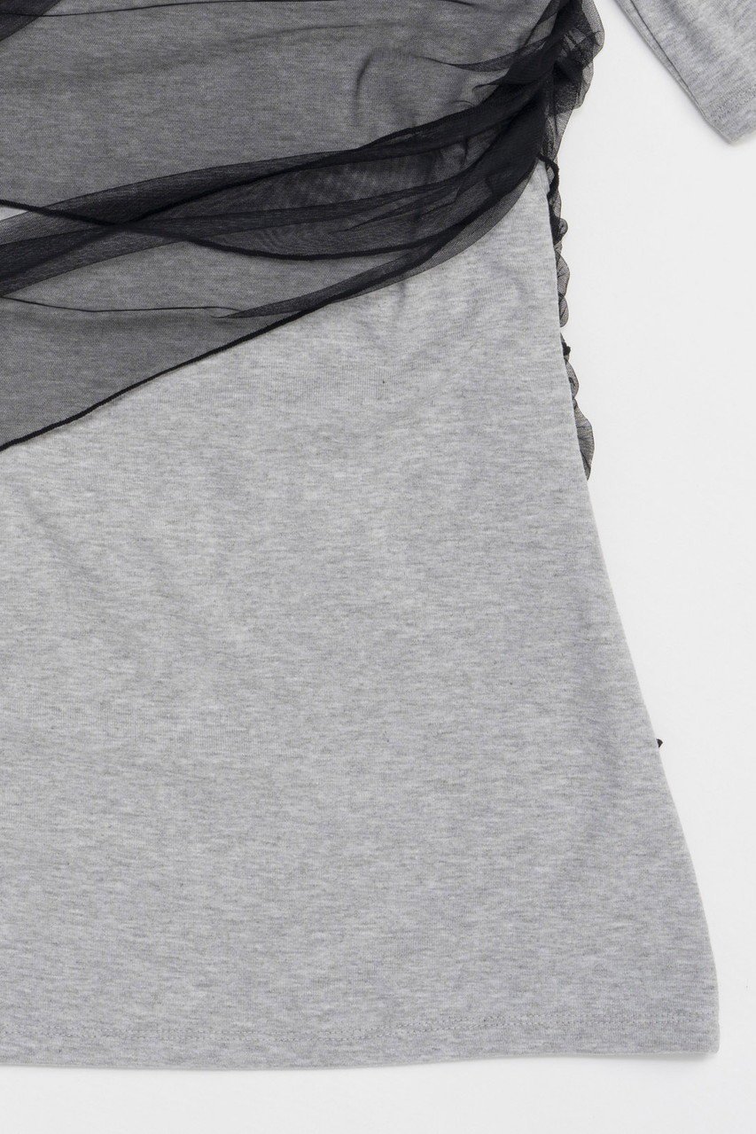 【メゾンスペシャル/MAISON SPECIAL】のFlower Motif Tulle Layered Tops/フラワーモチーフチュールレイヤードトップス 人気、トレンドファッション・服の通販 founy(ファニー) 　ファッション　Fashion　レディースファッション　Fashion for Women　トップス・カットソー　Cut & Sew Tops　シャツ・ブラウス・オフィスカジュアル　Elegant Blouses & Button-Ups　ロングTシャツ・Tシャツ　Longline T-Shirts & Tees　カットソー・ベーシックTシャツ　Cut-and-Sewn Tops / Stretch Tees & Basics　花柄・フラワープリント・モチーフ　Floral Prints & Motifs / Flower Pattern Tops　シアー　Sheer, See-Through　ショート　Short, Short Length　シンプル　Simple, Minimal　ストレッチ　Stretch, Stretchy Fabric　スリーブ　Sleeve, Long Sleeve / Short Sleeve　フラワー　Flower, Floral　モチーフ　Motif, Design Theme　エレガント 上品　Elegant　other-7|ID: prp329100004927652 ipo3291000000036975813