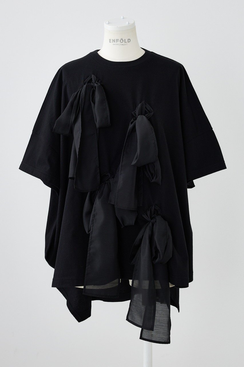 【エンフォルド/ENFOLD】のソフト天竺 リボンモチーフTシャツ インテリア・キッズ・メンズ・レディースファッション・服の通販 founy(ファニー) 　ファッション　Fashion　レディースファッション　Fashion for Women　トップス・カットソー　Cut & Sew Tops　シャツ・ブラウス・オフィスカジュアル　Elegant Blouses & Button-Ups　ロングTシャツ・Tシャツ　Longline T-Shirts & Tees　カットソー・ベーシックTシャツ　Cut-and-Sewn Tops / Stretch Tees & Basics　ギャザー　Gathered, Ruffled　ショート　Short, Short Length　スリーブ　Sleeve, Long Sleeve / Short Sleeve　バランス　Balance, Style Balance　モチーフ　Motif, Design Theme　リボン　Ribbon, Bow　ルーズ　Loose, Oversized　ブラック|ID: prp329100004927865 ipo3291000000036977828