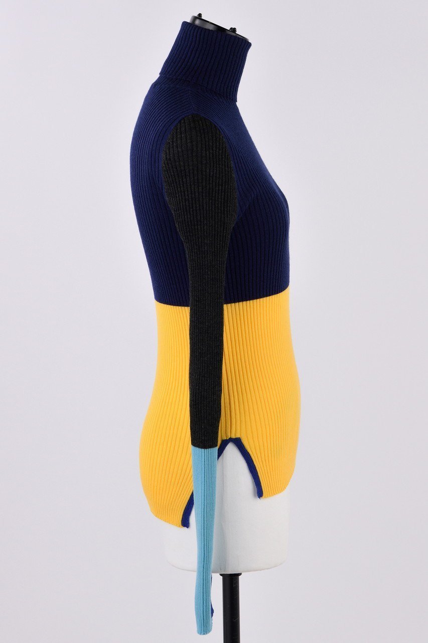 【ナゴンスタンス/nagonstans】のhigh neck L/Sロングスリーブカットソー 人気、トレンドファッション・服の通販 founy(ファニー) 　ファッション　Fashion　レディースファッション　Fashion for Women　トップス・カットソー　Cut & Sew Tops　シャツ・ブラウス・オフィスカジュアル　Elegant Blouses & Button-Ups　ロングTシャツ・Tシャツ　Longline T-Shirts & Tees　カットソー・ベーシックTシャツ　Cut-and-Sewn Tops / Stretch Tees & Basics　カットソー　Cut and Sewn Top　スリット　Slit, Slit Detail　スリーブ　Sleeve, Long Sleeve / Short Sleeve　フィット　Fit, Slim Fit　ブロック　Block, Solid Block Pattern　ロング　Long, Long-Length　冬　Winter / This Winter　other-4|ID: prp329100004928201 ipo3291000000036980884