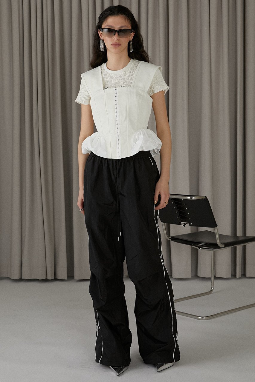 【プランク プロジェクト/PRANK PROJECT】のシャーリングロゴトップス / Shirring Logo Tops 人気、トレンドファッション・服の通販 founy(ファニー) 　ファッション　Fashion　レディースファッション　Fashion for Women　トップス・カットソー　Cut & Sew Tops　シャツ・ブラウス・オフィスカジュアル　Elegant Blouses & Button-Ups　ロングTシャツ・Tシャツ　Longline T-Shirts & Tees　カットソー・ベーシックTシャツ　Cut-and-Sewn Tops / Stretch Tees & Basics　カットソー　Cut and Sewn Top　コンパクト　Compact, Small Size　シャーリング　Shirring, Ruched　ショート　Short, Short Length　スリーブ　Sleeve, Long Sleeve / Short Sleeve　フロント　Front, Front Design　ワンポイント　One Point, Statement Accent　other-4|ID: prp329100004928657 ipo3291000000036985385