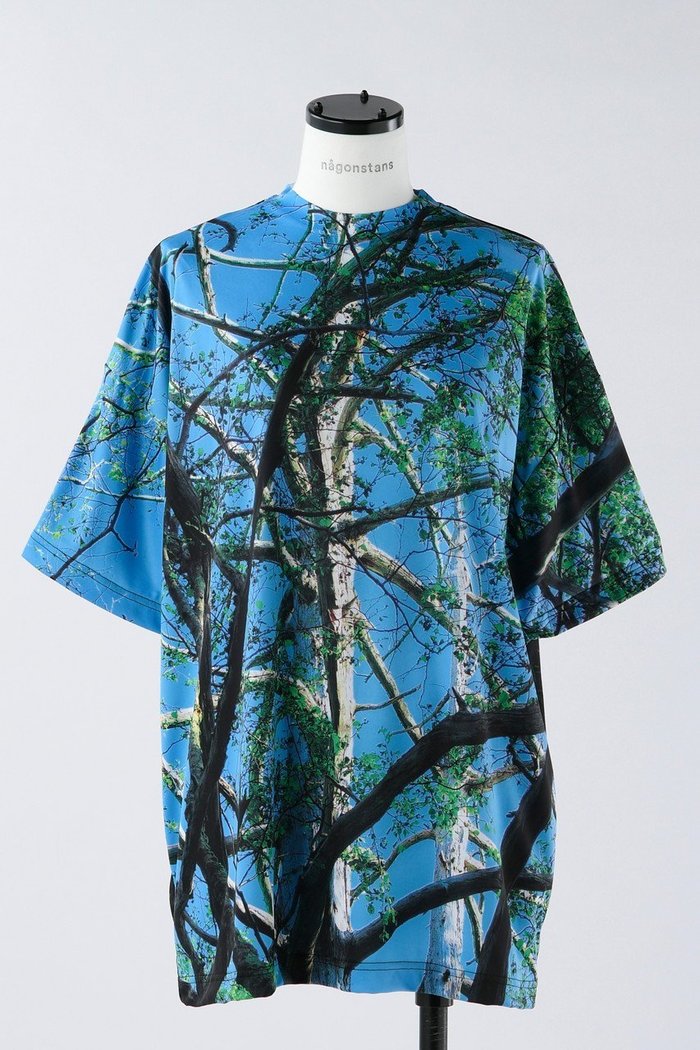 【ナゴンスタンス/nagonstans】のForest trees T/SH Tシャツ インテリア・キッズ・メンズ・レディースファッション・服の通販 founy(ファウニー) https://founy.com/ ファッション Fashion レディースファッション Fashion for Women トップス・カットソー Cut & Sew Tops シャツ・ブラウス・オフィスカジュアル Elegant Blouses & Button-Ups ロングTシャツ・Tシャツ Longline T-Shirts & Tees カットソー・ベーシックTシャツ Cut-and-Sewn Tops / Stretch Tees & Basics ショート Short, Short Length スリーブ Sleeve, Long Sleeve / Short Sleeve フロント Front, Front Design プリント Print, Printed Pattern |ID: prp329100004928970 ipo3291000000036989545
