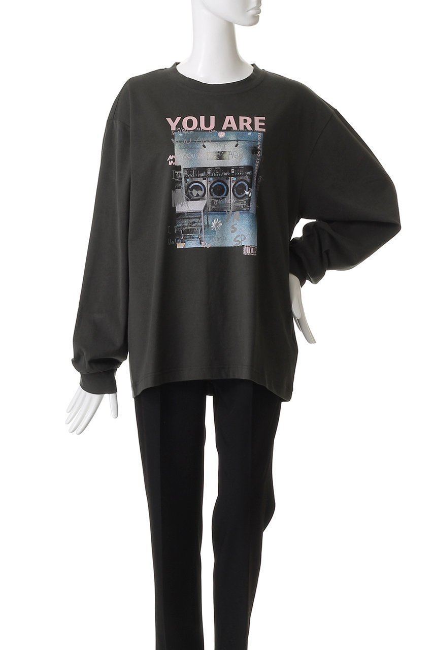【メゾンスペシャル/MAISON SPECIAL】のLaundry Photo Long Sleeve T-shirt/ランドリーフォトロンTEE 人気、トレンドファッション・服の通販 founy(ファニー) 　ファッション　Fashion　レディースファッション　Fashion for Women　トップス・カットソー　Cut & Sew Tops　シャツ・ブラウス・オフィスカジュアル　Elegant Blouses & Button-Ups　ロングTシャツ・Tシャツ　Longline T-Shirts & Tees　カットソー・ベーシックTシャツ　Cut-and-Sewn Tops / Stretch Tees & Basics　インナー　Innerwear　カーゴパンツ　Cargo Pants, Utility Pants　グラフィック　Graphic, Graphic Design　スリーブ　Sleeve, Long Sleeve / Short Sleeve　デニム　Denim, Jeans Material　ピーチ　Peach, Soft Touch　フロント　Front, Front Design　プリント　Print, Printed Pattern　ロング　Long, Long-Length　A/W・秋冬　Autumn/Winter　other-2|ID: prp329100004929192 ipo3291000000036991775
