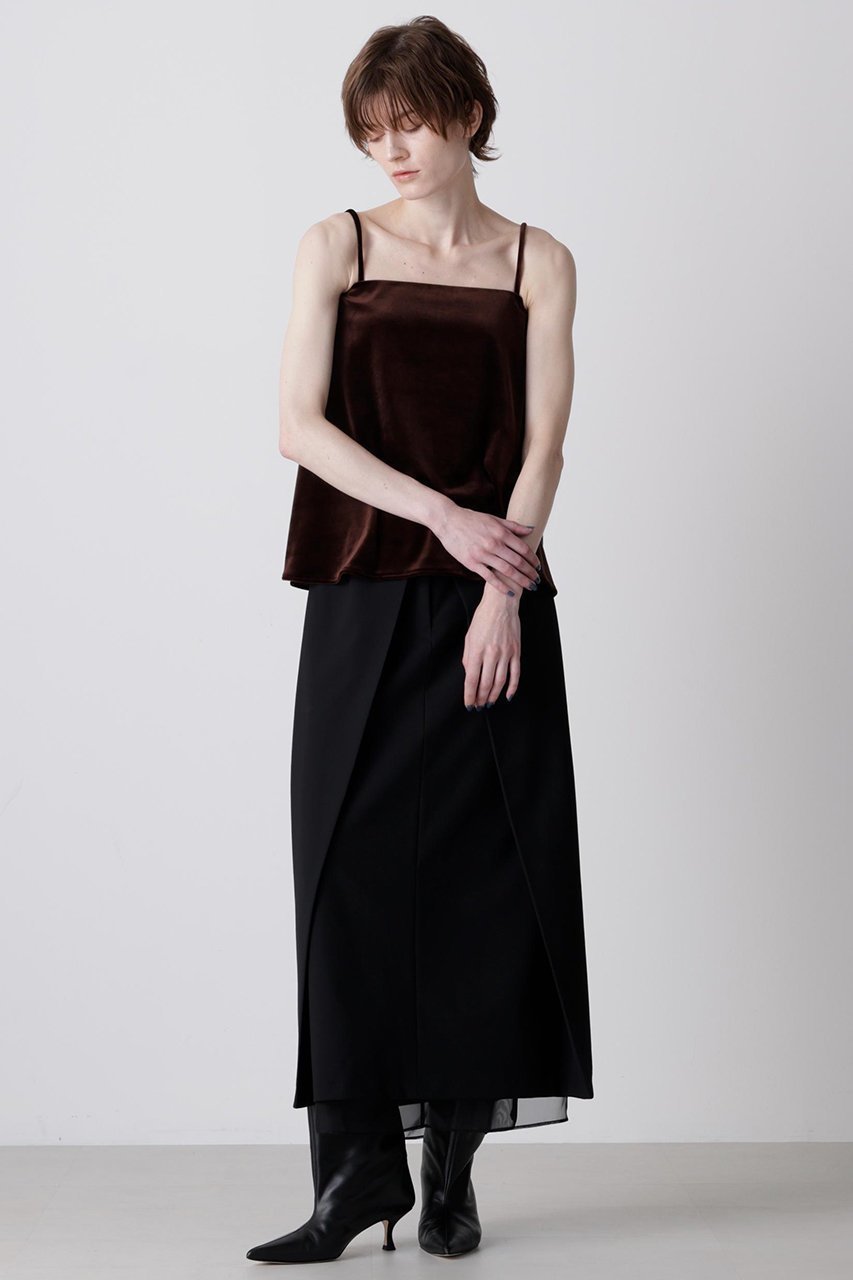 【ヒューエルミュージアム/hueLe Museum】の【hLM】カップ付きベロアキャミソール 人気、トレンドファッション・服の通販 founy(ファニー) 　ファッション　Fashion　レディースファッション　Fashion for Women　トップス・カットソー　Cut & Sew Tops　キャミソール&ノースリーブ　Camisoles & Sleeveless Tops　シャツ・ブラウス・オフィスカジュアル　Elegant Blouses & Button-Ups　ロングTシャツ・Tシャツ　Longline T-Shirts & Tees　カットソー・ベーシックTシャツ　Cut-and-Sewn Tops / Stretch Tees & Basics　ベロアトップス　Velour Tops / Velvet-Look Items　インナー　Innerwear　キャミソール　Camisole, Spaghetti Strap Top　ジャケット　Jacket, Outerwear　タンク　Tank Top, Sleeveless Top　ドレープ　Drape, Draping Fabric　フィット　Fit, Slim Fit　フレア　Flare, Flared　ベロア　Velour, Soft Velvet　A/W・秋冬　Autumn/Winter　other-2|ID: prp329100004929479 ipo3291000000036994226