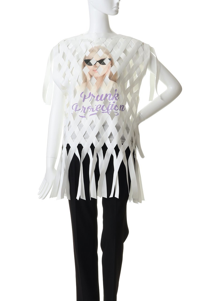 【プランク プロジェクト/PRANK PROJECT】のフェイスプリントリボンTシャツ 人気、トレンドファッション・服の通販 founy(ファニー) 　ファッション　Fashion　レディースファッション　Fashion for Women　トップス・カットソー　Cut & Sew Tops　シャツ・ブラウス・オフィスカジュアル　Elegant Blouses & Button-Ups　ロングTシャツ・Tシャツ　Longline T-Shirts & Tees　カットソー・ベーシックTシャツ　Cut-and-Sewn Tops / Stretch Tees & Basics　インナー　Innerwear　ショート　Short, Short Length　スリーブ　Sleeve, Long Sleeve / Short Sleeve　プリント　Print, Printed Pattern　メッシュ　Mesh, Net Fabric　other-2|ID: prp329100004929995 ipo3291000000036999760