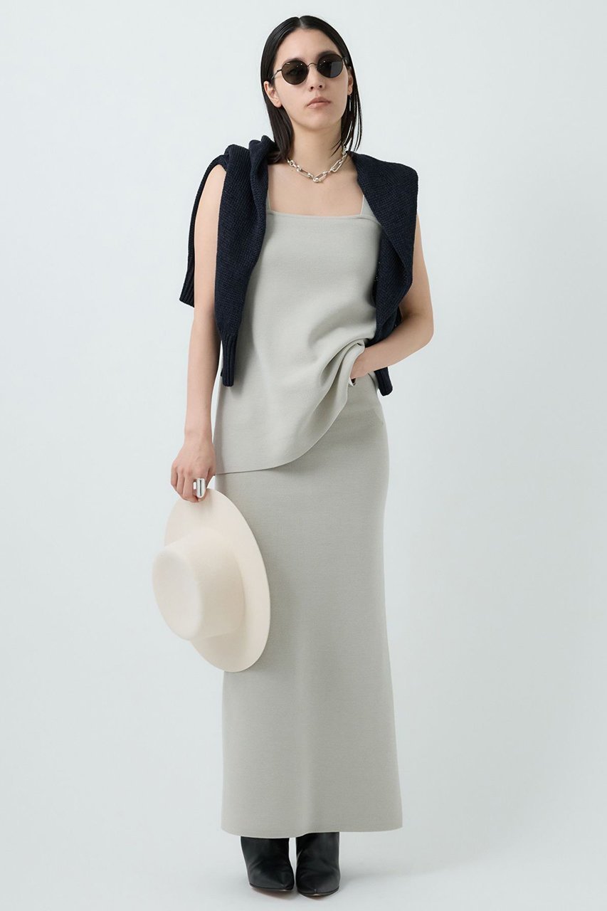 【カオス/Chaos】のシルクコンフレアタンク インテリア・キッズ・メンズ・レディースファッション・服の通販 founy(ファニー) 　ファッション　Fashion　レディースファッション　Fashion for Women　トップス・カットソー　Cut & Sew Tops　キャミソール&ノースリーブ　Camisoles & Sleeveless Tops　シャツ・ブラウス・オフィスカジュアル　Elegant Blouses & Button-Ups　ロングTシャツ・Tシャツ　Longline T-Shirts & Tees　カットソー・ベーシックTシャツ　Cut-and-Sewn Tops / Stretch Tees & Basics　キャミソール　Camisole, Spaghetti Strap Top　タンク　Tank Top, Sleeveless Top　バランス　Balance, Style Balance　フレア　Flare, Flared　人気　Popular, Best Seller　定番　Standard, Basic Item　ライトグレー|ID: prp329100004930174 ipo3291000000037001681