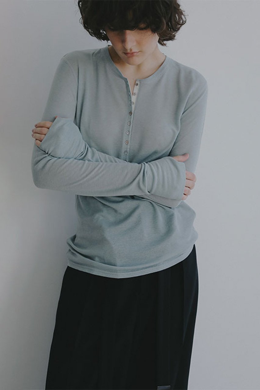 【エトレトウキョウ/ETRE TOKYO】のウールフライスヘンリーネックプルオーバー インテリア・キッズ・メンズ・レディースファッション・服の通販 founy(ファニー) 　ファッション　Fashion　レディースファッション　Fashion for Women　トップス・カットソー　Cut & Sew Tops　シャツ・ブラウス・オフィスカジュアル　Elegant Blouses & Button-Ups　ロングTシャツ・Tシャツ　Longline T-Shirts & Tees　カジュアルプルオーバー・ニットトップス　Pullovers & Knit Tops / Casual Pullovers　カットソー・ベーシックTシャツ　Cut-and-Sewn Tops / Stretch Tees & Basics　おすすめ　Recommended / Our Picks　なめらか　Smooth, Silky Texture　インナー　Innerwear　スリーブ　Sleeve, Long Sleeve / Short Sleeve　ロング　Long, Long-Length　エレガント 上品　Elegant　ブルー|ID: prp329100004930197 ipo3291000000037001915