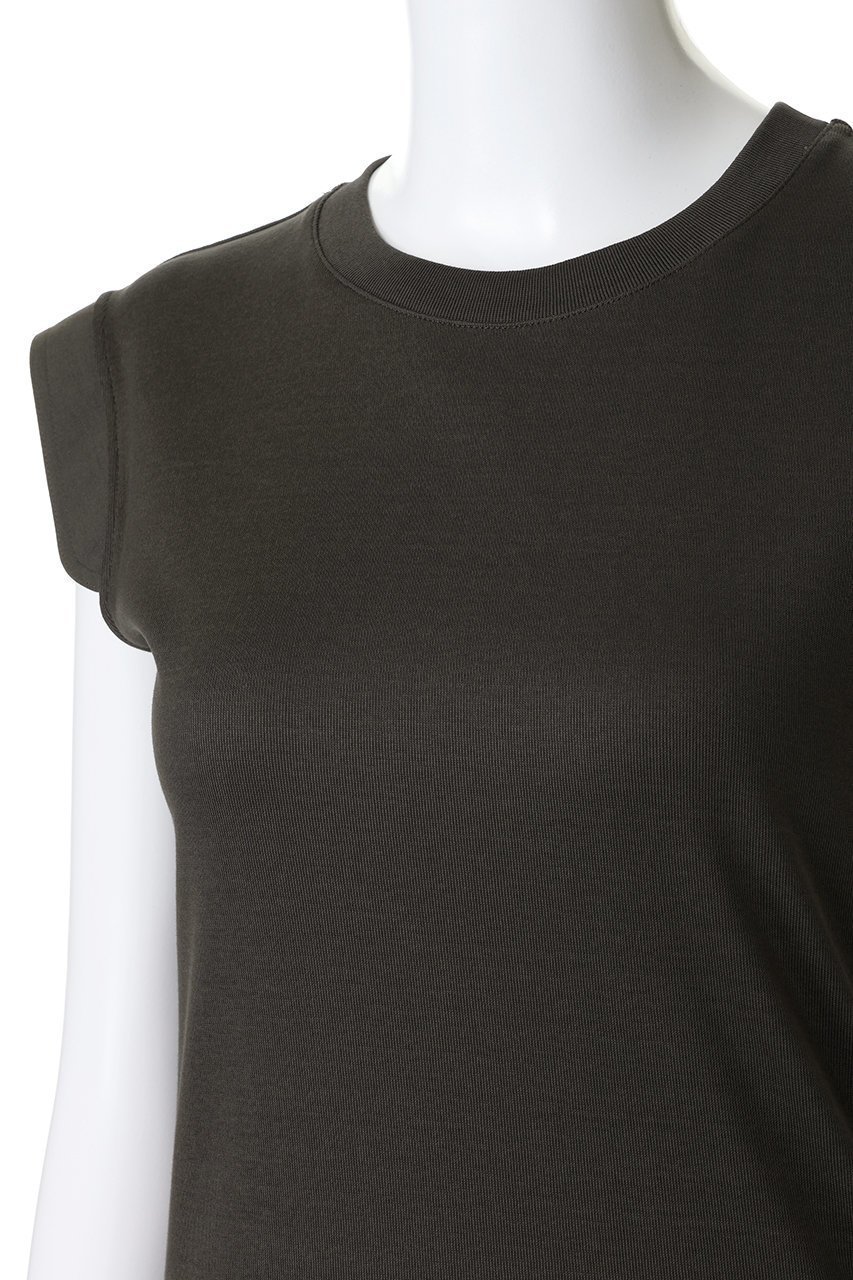 【ザ リラクス/THE RERACS】のショルダースイッチングタンクトップ 人気、トレンドファッション・服の通販 founy(ファニー) 　ファッション　Fashion　レディースファッション　Fashion for Women　トップス・カットソー　Cut & Sew Tops　キャミソール&ノースリーブ　Camisoles & Sleeveless Tops　シャツ・ブラウス・オフィスカジュアル　Elegant Blouses & Button-Ups　ロングTシャツ・Tシャツ　Longline T-Shirts & Tees　カットソー・ベーシックTシャツ　Cut-and-Sewn Tops / Stretch Tees & Basics　なめらか　Smooth, Silky Texture　インナー　Innerwear　キャミソール　Camisole, Spaghetti Strap Top　コンパクト　Compact, Small Size　ショルダー　Shoulder, Shoulder Strap　シンプル　Simple, Minimal　ジャケット　Jacket, Outerwear　タンク　Tank Top, Sleeveless Top　バランス　Balance, Style Balance　other-5|ID: prp329100004930250 ipo3291000000037002498