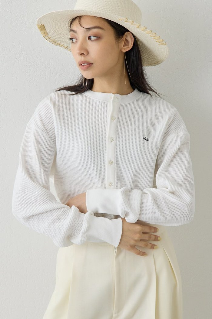 【ウィムガゼット/Whim Gazette】のサーマルヘンリープルオーバー インテリア・キッズ・メンズ・レディースファッション・服の通販 founy(ファニー) https://founy.com/ ファッション Fashion レディースファッション Fashion for Women トップス・カットソー Cut & Sew Tops シャツ・ブラウス・オフィスカジュアル Elegant Blouses & Button-Ups ロングTシャツ・Tシャツ Longline T-Shirts & Tees カジュアルプルオーバー・ニットトップス Pullovers & Knit Tops / Casual Pullovers カットソー・ベーシックTシャツ Cut-and-Sewn Tops / Stretch Tees & Basics スリーブ Sleeve, Long Sleeve / Short Sleeve ロング Long, Long-Length ワッフル Waffle, Waffle Knit 新作・新入荷 New Arrivals / New In |ID: prp329100004930369 ipo3291000000037003722