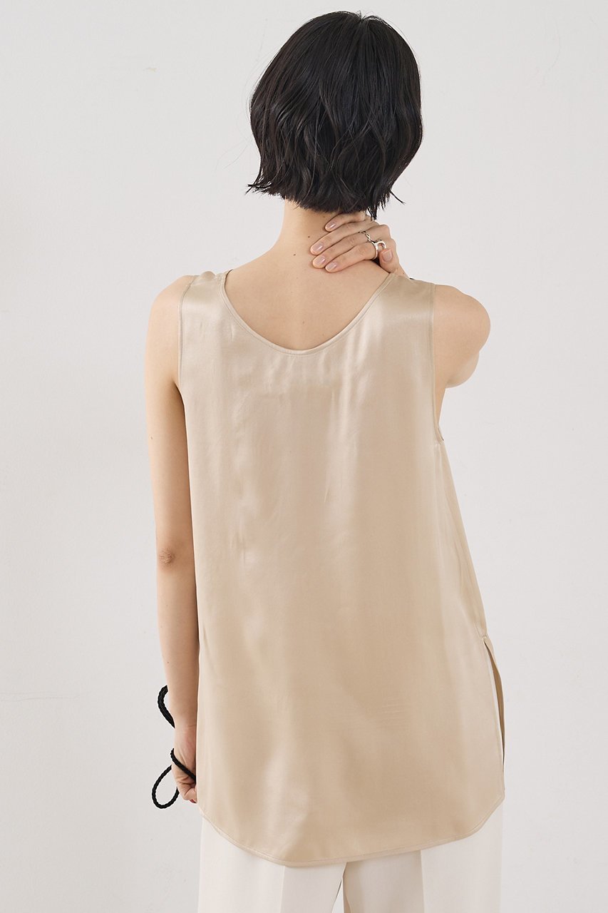 【ザ ストア バイ シー/THE STORE by C】の【COCUCA】シルクタンクトップ 人気、トレンドファッション・服の通販 founy(ファニー) 　ファッション　Fashion　レディースファッション　Fashion for Women　トップス・カットソー　Cut & Sew Tops　キャミソール&ノースリーブ　Camisoles & Sleeveless Tops　シャツ・ブラウス・オフィスカジュアル　Elegant Blouses & Button-Ups　ロングTシャツ・Tシャツ　Longline T-Shirts & Tees　カットソー・ベーシックTシャツ　Cut-and-Sewn Tops / Stretch Tees & Basics　インナー　Innerwear　エレガント 上品　Elegant　キャミソール　Camisole, Spaghetti Strap Top　サテン　Satin, Glossy Fabric　シルク　Silk, 100% Silk　シンプル　Simple, Minimal　タンク　Tank Top, Sleeveless Top　ドレープ　Drape, Draping Fabric　パウダー　Powder, Soft Tone　ベーシック　Basic, Essential　other-3|ID: prp329100004930473 ipo3291000000037004898