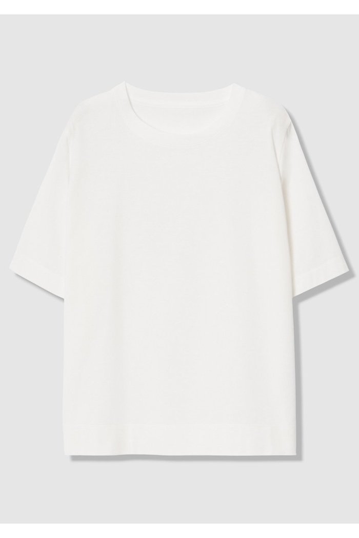 【アナイ/ANAYI】のコットン天竺半袖レギュラー プルオーバー インテリア・キッズ・メンズ・レディースファッション・服の通販 founy(ファニー) https://founy.com/ ファッション Fashion レディースファッション Fashion for Women トップス・カットソー Cut & Sew Tops シャツ・ブラウス・オフィスカジュアル Elegant Blouses & Button-Ups ロングTシャツ・Tシャツ Longline T-Shirts & Tees カジュアルプルオーバー・ニットトップス Pullovers & Knit Tops / Casual Pullovers カットソー・ベーシックTシャツ Cut-and-Sewn Tops / Stretch Tees & Basics イタリア Italy 巾着 Drawstring Bag, Kinchaku ショート Short, Short Length スリーブ Sleeve, Long Sleeve / Short Sleeve ドレープ Drape, Draping Fabric 定番 Standard, Basic Item バランス Balance, Style Balance パターン Pattern, Design Print ベーシック Basic, Essential 半袖 Short Sleeve, Half Sleeve レギュラー Regular, Standard Fit |ID: prp329100004930664 ipo3291000000037006936