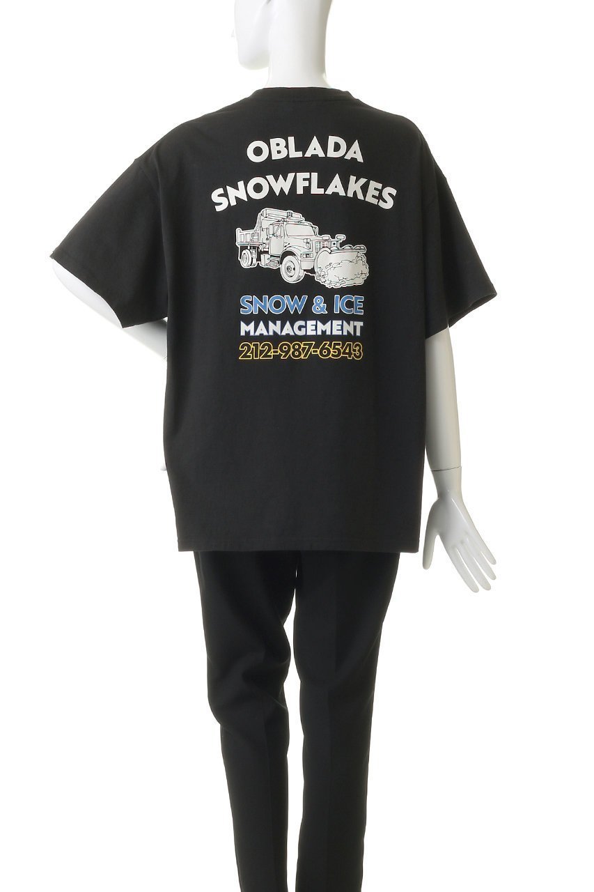 【オブラダ/Oblada】のSNOWFLAKES Tシャツ 人気、トレンドファッション・服の通販 founy(ファニー) 　ファッション　Fashion　レディースファッション　Fashion for Women　トップス・カットソー　Cut & Sew Tops　シャツ・ブラウス・オフィスカジュアル　Elegant Blouses & Button-Ups　ロングTシャツ・Tシャツ　Longline T-Shirts & Tees　カットソー・ベーシックTシャツ　Cut-and-Sewn Tops / Stretch Tees & Basics　グラフィック　Graphic, Graphic Design　ショート　Short, Short Length　スリーブ　Sleeve, Long Sleeve / Short Sleeve　モダン　Modern, Contemporary　リラックス　Relax, Relaxed Fit　other-4|ID: prp329100004930835 ipo3291000000037008445