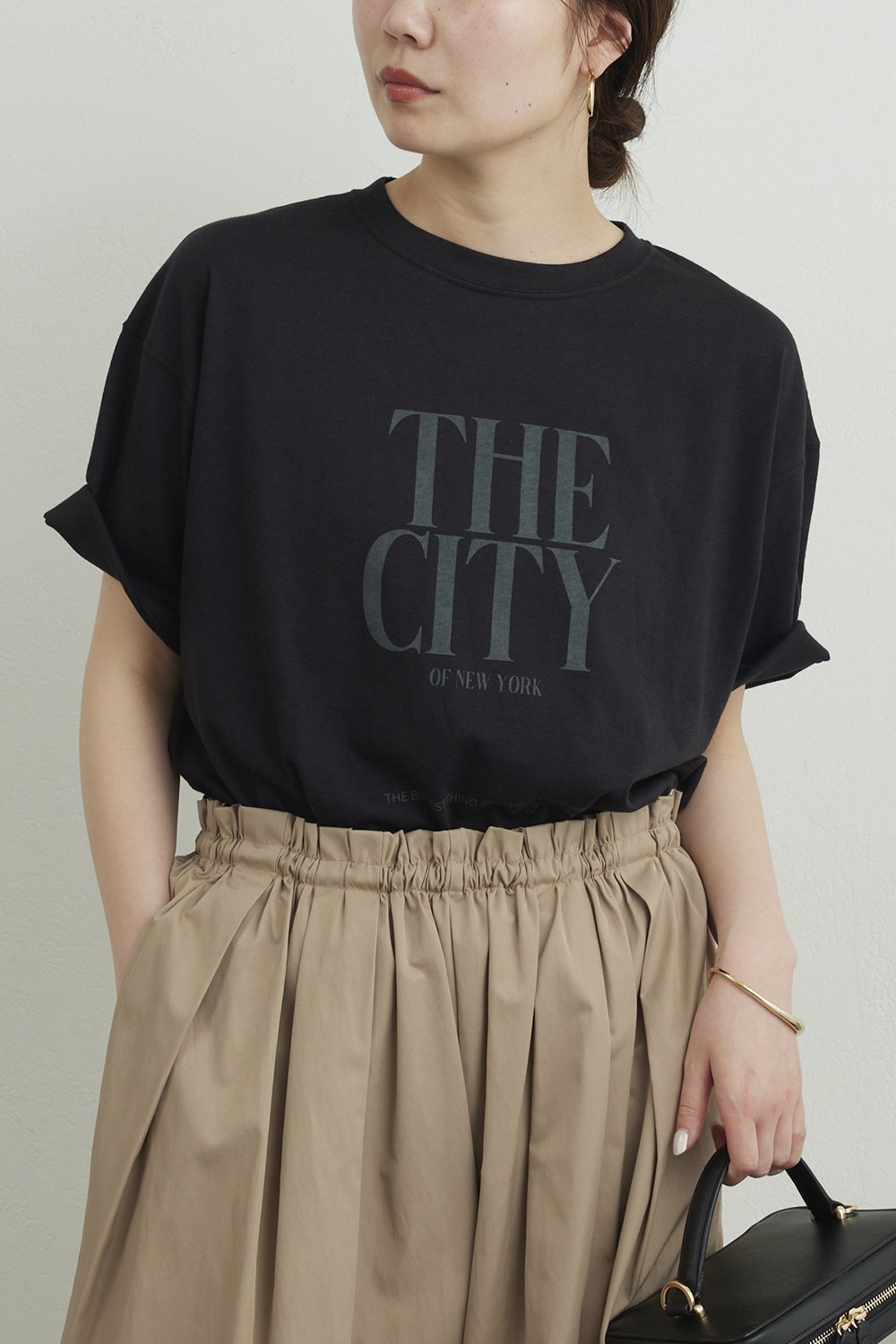 【ガリャルダガランテ/GALLARDAGALANTE】の【GOOD ROCK SPEED】別注 THE CITY ロゴTee 人気、トレンドファッション・服の通販 founy(ファニー) 　ファッション　Fashion　レディースファッション　Fashion for Women　トップス・カットソー　Cut & Sew Tops　シャツ・ブラウス・オフィスカジュアル　Elegant Blouses & Button-Ups　ロングTシャツ・Tシャツ　Longline T-Shirts & Tees　カットソー・ベーシックTシャツ　Cut-and-Sewn Tops / Stretch Tees & Basics　エレガント 上品　Elegant　ショート　Short, Short Length　スタイリッシュ　Stylish, Fashionable　スリーブ　Sleeve, Long Sleeve / Short Sleeve　モダン　Modern, Contemporary　別注　Limited Edition, Custom Order　other-5|ID: prp329100004930883 ipo3291000000037008811