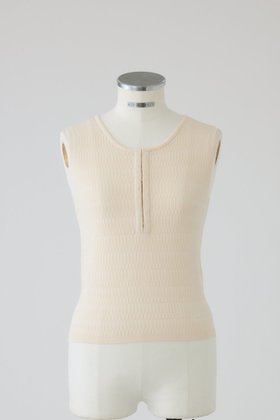 【リムアーク/RIM.ARK】 Round neck hook tank/タンクトップ人気、トレンドファッション・服の通販 founy(ファニー) ファッション Fashion レディースファッション Fashion for Women トップス・カットソー Cut & Sew Tops キャミソール&ノースリーブ Camisoles & Sleeveless Tops シャツ・ブラウス・オフィスカジュアル Elegant Blouses & Button-Ups ロングTシャツ・Tシャツ Longline T-Shirts & Tees カットソー・ベーシックTシャツ Cut-and-Sewn Tops / Stretch Tees & Basics キャミソール Camisole, Spaghetti Strap Top サマー Summer, Summer Style シンプル Simple, Minimal タンク Tank Top, Sleeveless Top フロント Front, Front Design ベーシック Basic, Essential |ID:prp329100004930893