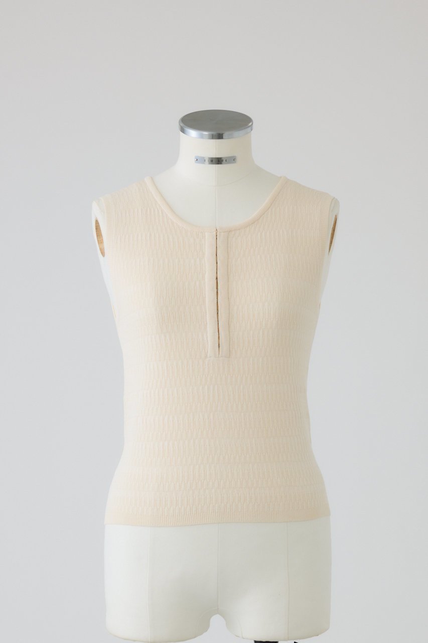 【リムアーク/RIM.ARK】のRound neck hook tank/タンクトップ 人気、トレンドファッション・服の通販 founy(ファニー) 　ファッション　Fashion　レディースファッション　Fashion for Women　トップス・カットソー　Cut & Sew Tops　キャミソール&ノースリーブ　Camisoles & Sleeveless Tops　シャツ・ブラウス・オフィスカジュアル　Elegant Blouses & Button-Ups　ロングTシャツ・Tシャツ　Longline T-Shirts & Tees　カットソー・ベーシックTシャツ　Cut-and-Sewn Tops / Stretch Tees & Basics　キャミソール　Camisole, Spaghetti Strap Top　サマー　Summer, Summer Style　シンプル　Simple, Minimal　タンク　Tank Top, Sleeveless Top　フロント　Front, Front Design　ベーシック　Basic, Essential　 other-1|ID: prp329100004930893 ipo3291000000037008877