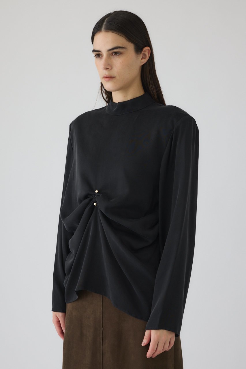 【リムアーク/RIM.ARK】のGathered paded tops/トップス 人気、トレンドファッション・服の通販 founy(ファニー) 　ファッション　Fashion　レディースファッション　Fashion for Women　トップス・カットソー　Cut & Sew Tops　シャツ・ブラウス・オフィスカジュアル　Elegant Blouses & Button-Ups　インナー　Innerwear　キュプラ　Cupro, Eco Fabric　クール　Cool, Chic　サテン　Satin, Glossy Fabric　ショルダー　Shoulder, Shoulder Strap　シンプル　Simple, Minimal　ジャケット　Jacket, Outerwear　スラックス　Slacks, Dress Pants　スリーブ　Sleeve, Long Sleeve / Short Sleeve　ドレープ　Drape, Draping Fabric　フロント　Front, Front Design　ラグジュアリー　Luxury, Elegant　ロング　Long, Long-Length　エレガント 上品　Elegant　結婚式　Wedding　other-4|ID: prp329100004931304 ipo3291000000037012700