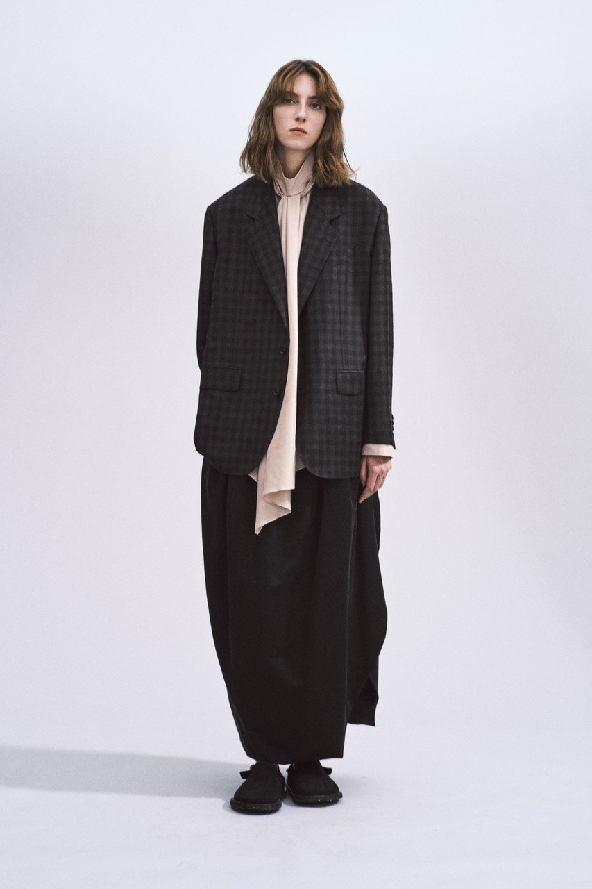 【バウト/BOWTE】のNYLON SILK WASHER KNOT LIKE BLOUSE/ブラウス 人気、トレンドファッション・服の通販 founy(ファニー) 　ファッション　Fashion　レディースファッション　Fashion for Women　トップス・カットソー　Cut & Sew Tops　シャツ・ブラウス・オフィスカジュアル　Elegant Blouses & Button-Ups　アシンメトリー　Asymmetrical Style　イレギュラー　Irregular Design　シルク　Silk, 100% Silk　ジャケット　Jacket, Outerwear　スリーブ　Sleeve, Long Sleeve / Short Sleeve　ロング　Long, Long-Length　other-6|ID: prp329100004931355 ipo3291000000037013072