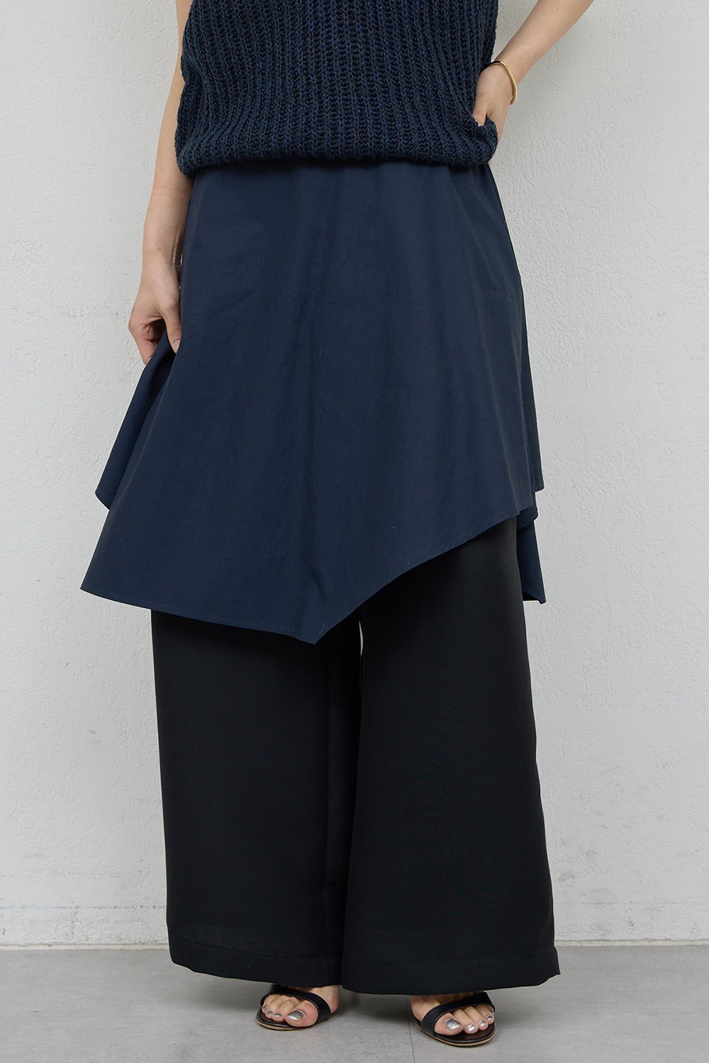 【ガリャルダガランテ/GALLARDAGALANTE】の【HERITANOVUM】スクエアフレアビスチェ インテリア・キッズ・メンズ・レディースファッション・服の通販 founy(ファニー) 　ファッション　Fashion　レディースファッション　Fashion for Women　トップス・カットソー　Cut & Sew Tops　キャミソール&ノースリーブ　Camisoles & Sleeveless Tops　シャツ・ブラウス・オフィスカジュアル　Elegant Blouses & Button-Ups　ビスチェ　Bustiers & Corset Tops / Layered Bustier Style　おすすめ　Recommended / Our Picks　インナー　Innerwear　ノースリーブ　Sleeveless, No-Sleeve　ビスチェ　Bustier, Corset Top　フレア　Flare, Flared　ロング　Long, Long-Length　ネイビー|ID: prp329100004931598 ipo3291000000037014944