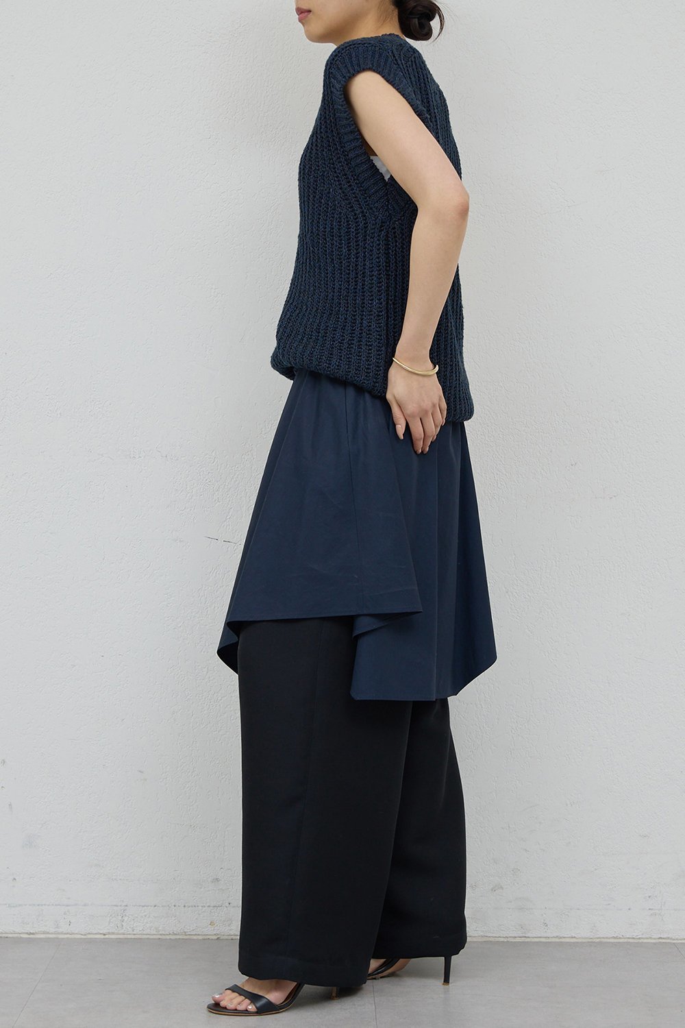 【ガリャルダガランテ/GALLARDAGALANTE】の【HERITANOVUM】スクエアフレアビスチェ 人気、トレンドファッション・服の通販 founy(ファニー) 　ファッション　Fashion　レディースファッション　Fashion for Women　トップス・カットソー　Cut & Sew Tops　キャミソール&ノースリーブ　Camisoles & Sleeveless Tops　シャツ・ブラウス・オフィスカジュアル　Elegant Blouses & Button-Ups　ビスチェ　Bustiers & Corset Tops / Layered Bustier Style　おすすめ　Recommended / Our Picks　インナー　Innerwear　ノースリーブ　Sleeveless, No-Sleeve　ビスチェ　Bustier, Corset Top　フレア　Flare, Flared　ロング　Long, Long-Length　other-3|ID: prp329100004931598 ipo3291000000037014948