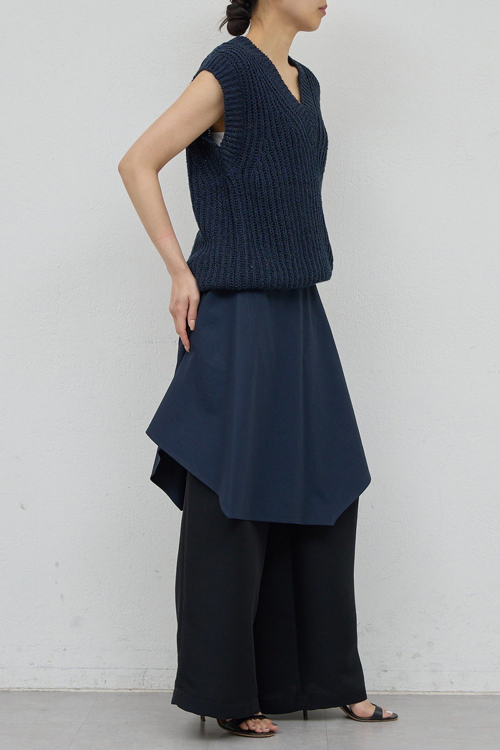 【ガリャルダガランテ/GALLARDAGALANTE】の【HERITANOVUM】スクエアフレアビスチェ 人気、トレンドファッション・服の通販 founy(ファニー) 　ファッション　Fashion　レディースファッション　Fashion for Women　トップス・カットソー　Cut & Sew Tops　キャミソール&ノースリーブ　Camisoles & Sleeveless Tops　シャツ・ブラウス・オフィスカジュアル　Elegant Blouses & Button-Ups　ビスチェ　Bustiers & Corset Tops / Layered Bustier Style　おすすめ　Recommended / Our Picks　インナー　Innerwear　ノースリーブ　Sleeveless, No-Sleeve　ビスチェ　Bustier, Corset Top　フレア　Flare, Flared　ロング　Long, Long-Length　other-4|ID: prp329100004931598 ipo3291000000037014950