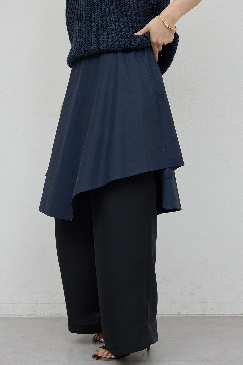 【ガリャルダガランテ/GALLARDAGALANTE】の【HERITANOVUM】スクエアフレアビスチェ 人気、トレンドファッション・服の通販 founy(ファニー) 　ファッション　Fashion　レディースファッション　Fashion for Women　トップス・カットソー　Cut & Sew Tops　キャミソール&ノースリーブ　Camisoles & Sleeveless Tops　シャツ・ブラウス・オフィスカジュアル　Elegant Blouses & Button-Ups　ビスチェ　Bustiers & Corset Tops / Layered Bustier Style　おすすめ　Recommended / Our Picks　インナー　Innerwear　ノースリーブ　Sleeveless, No-Sleeve　ビスチェ　Bustier, Corset Top　フレア　Flare, Flared　ロング　Long, Long-Length　other-6|ID: prp329100004931598 ipo3291000000037014953